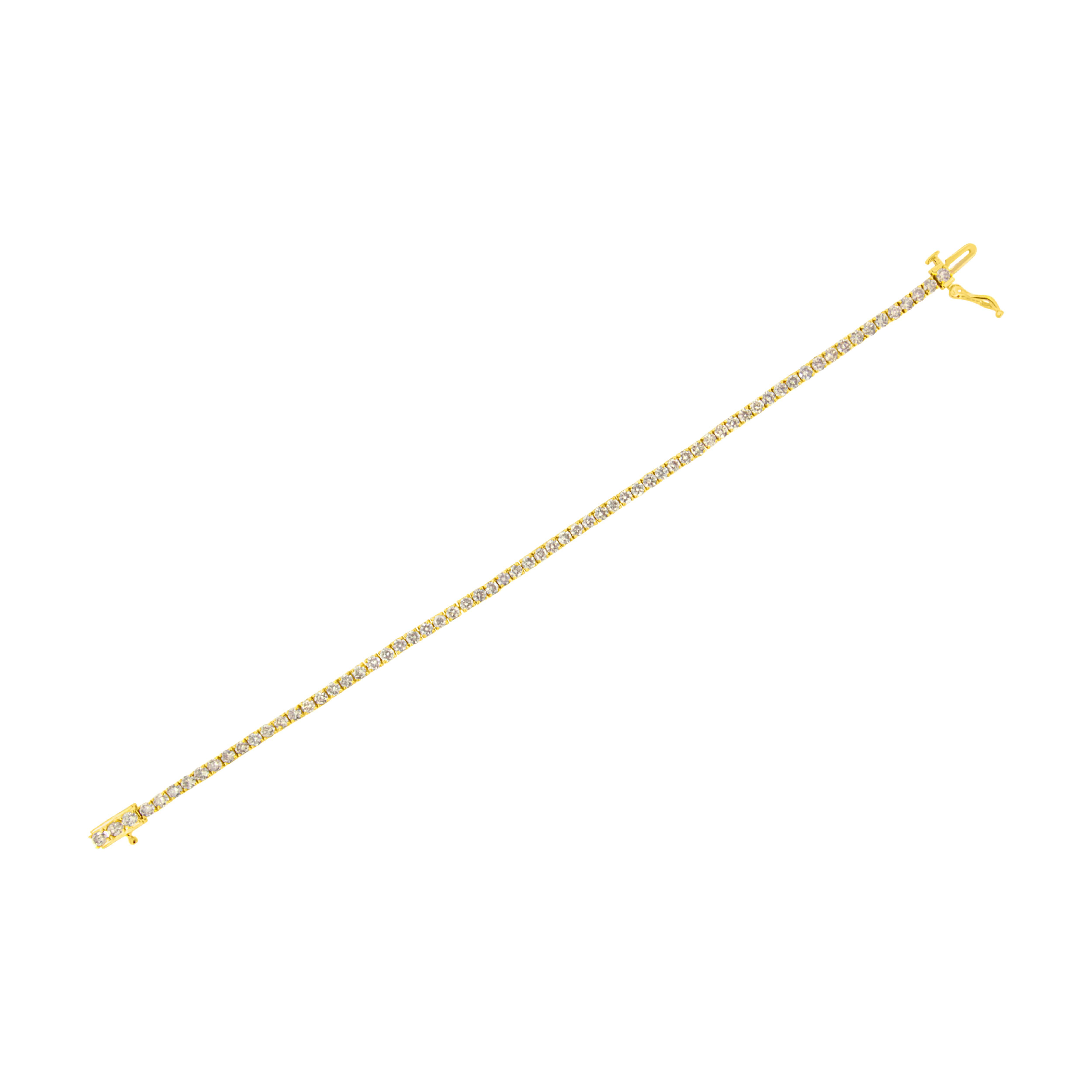 De las mujeres Pulsera de tenis clásica de oro amarillo de 14 quilates con diamantes engastados en punta de corte redondo de 4,00 quilates en venta