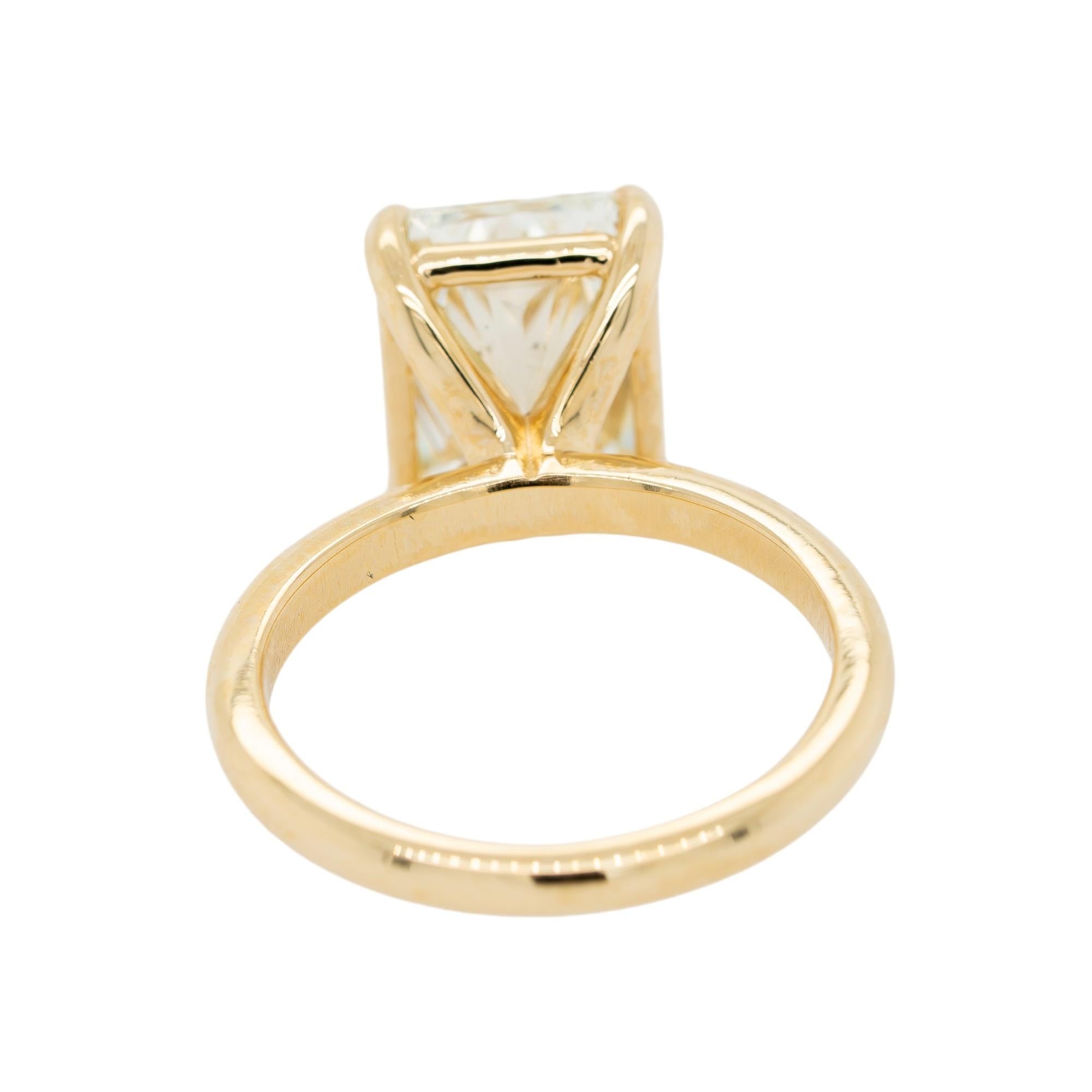 Bague solitaire en or jaune 14 carats avec diamant naturel taille radiant de 4,01 carats Neuf - En vente à Boca Raton, FL