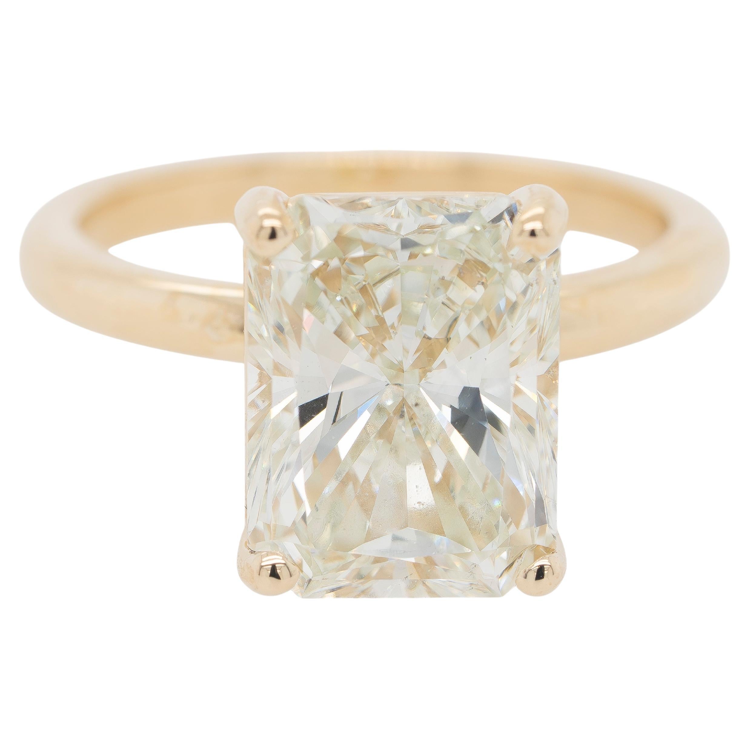 14k Yellow Gold 4.01ct Radiant-Cut Natural Diamond Solitaire Ring