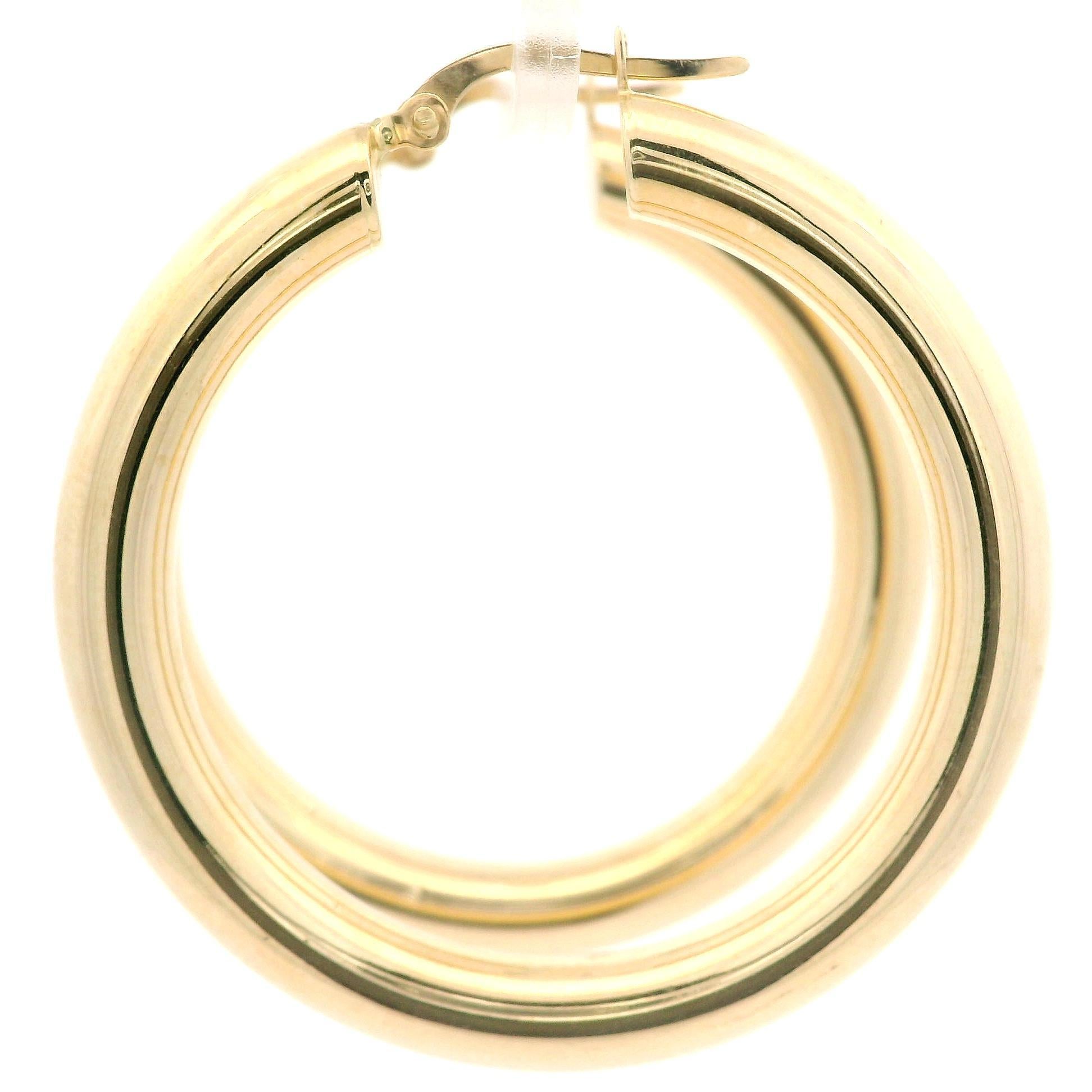 MATERIAL : Or jaune 14k massif - Design/One 
Poids : 5.77 grammes
Dos : Fermeture par boutons-pression (les oreilles percées sont obligatoires).
Largeur totale : 41.2mm (1.6