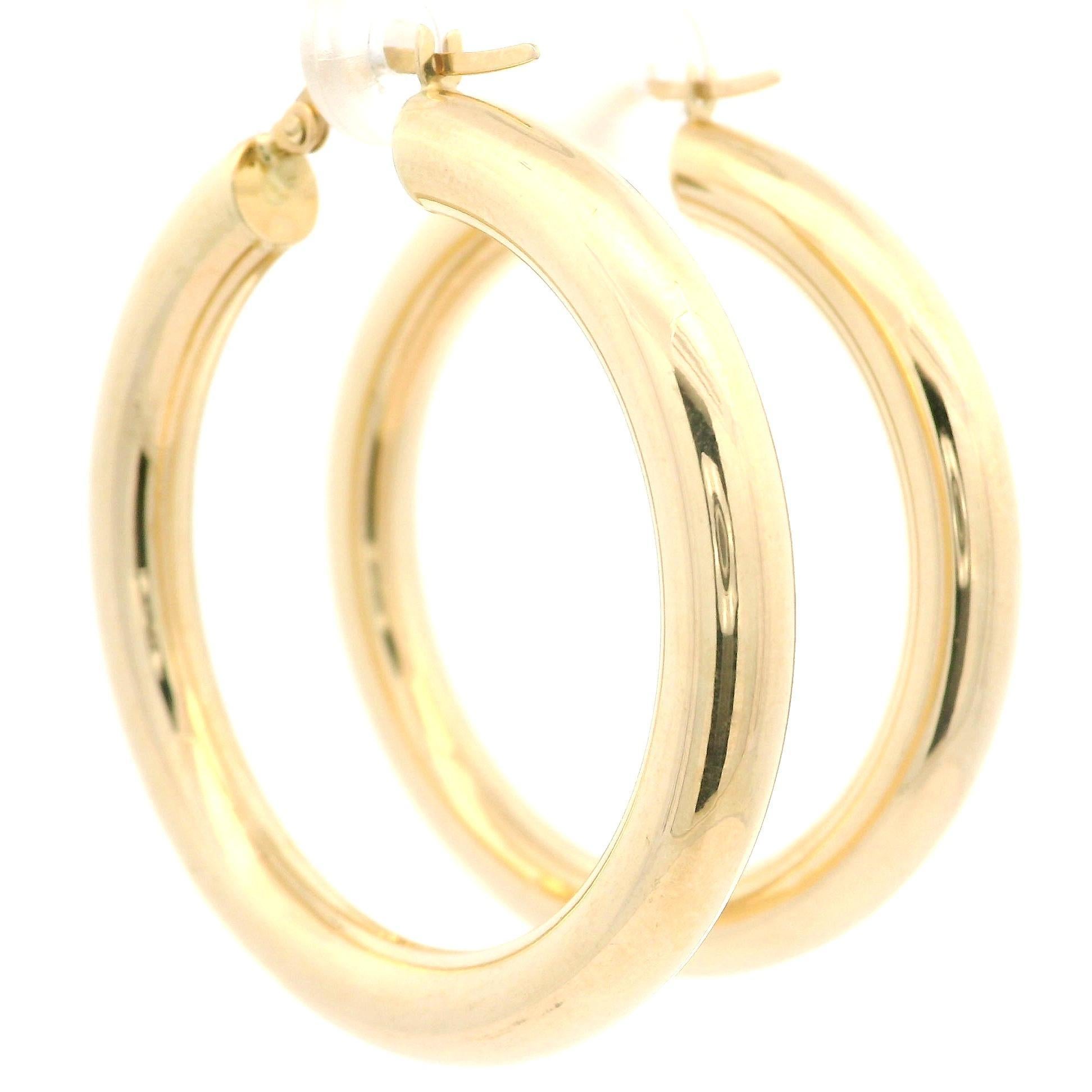 Boucles d'oreilles en or jaune 14k, 41mm, finition polie. Excellent état - En vente à Montclair, NJ