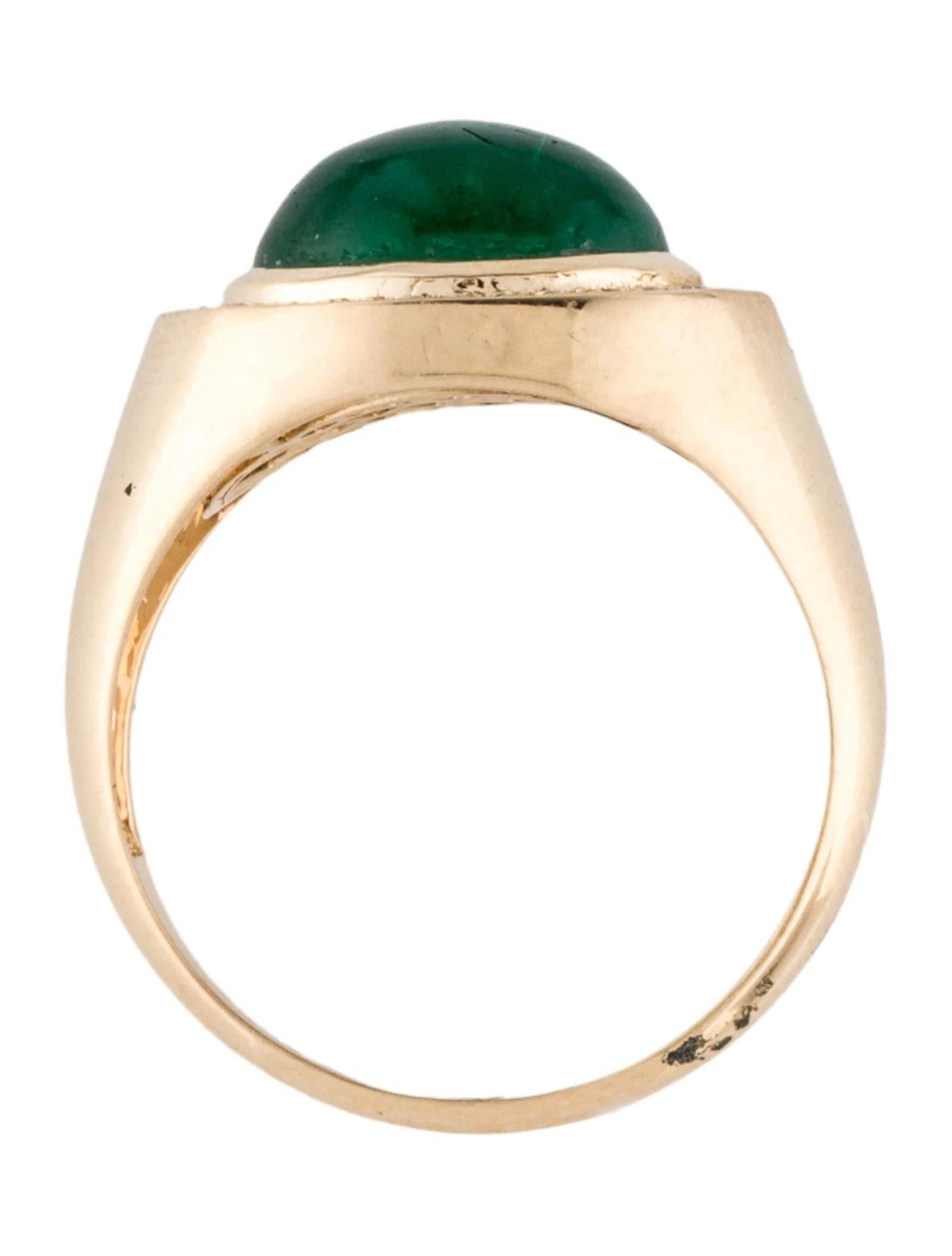Anillo de cóctel de oro amarillo de 14 quilates con esmeralda y diamantes de 4,48 ct Talla 6,75 en Nuevo estado para la venta en Holtsville, NY