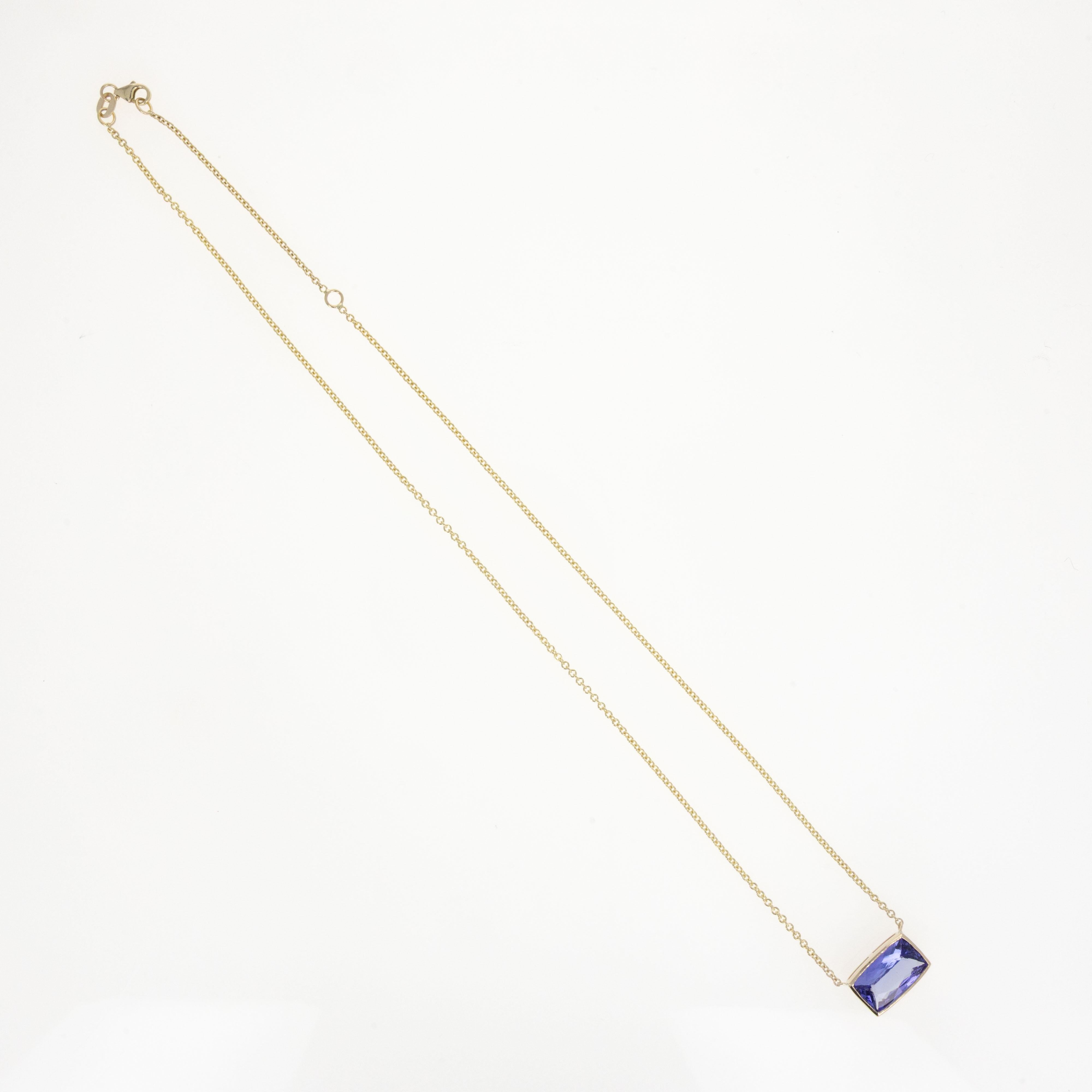 Era: New
Composition: 14K Yellow Gold
Primary Stone: Modified Cushion Natural Tanzanite
Carat Weight: 4.80 Carats
1.5mm Rolo Chain
Necklace Length: 16-18 Inch
Necklace Weight: 5.2 Grams
Item Barcode: 403269