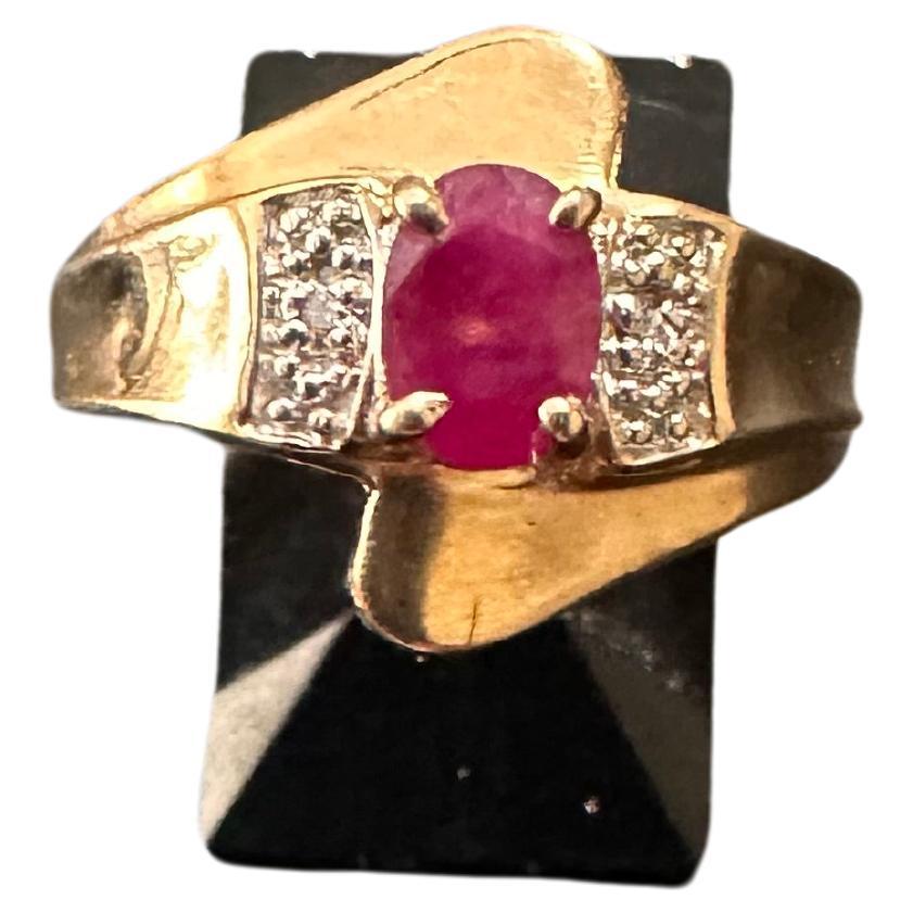 14k Yellow Gold 4mm x 6mm Oval Ruby 2 Side Diamonds Ring Size 6 For Sale 3