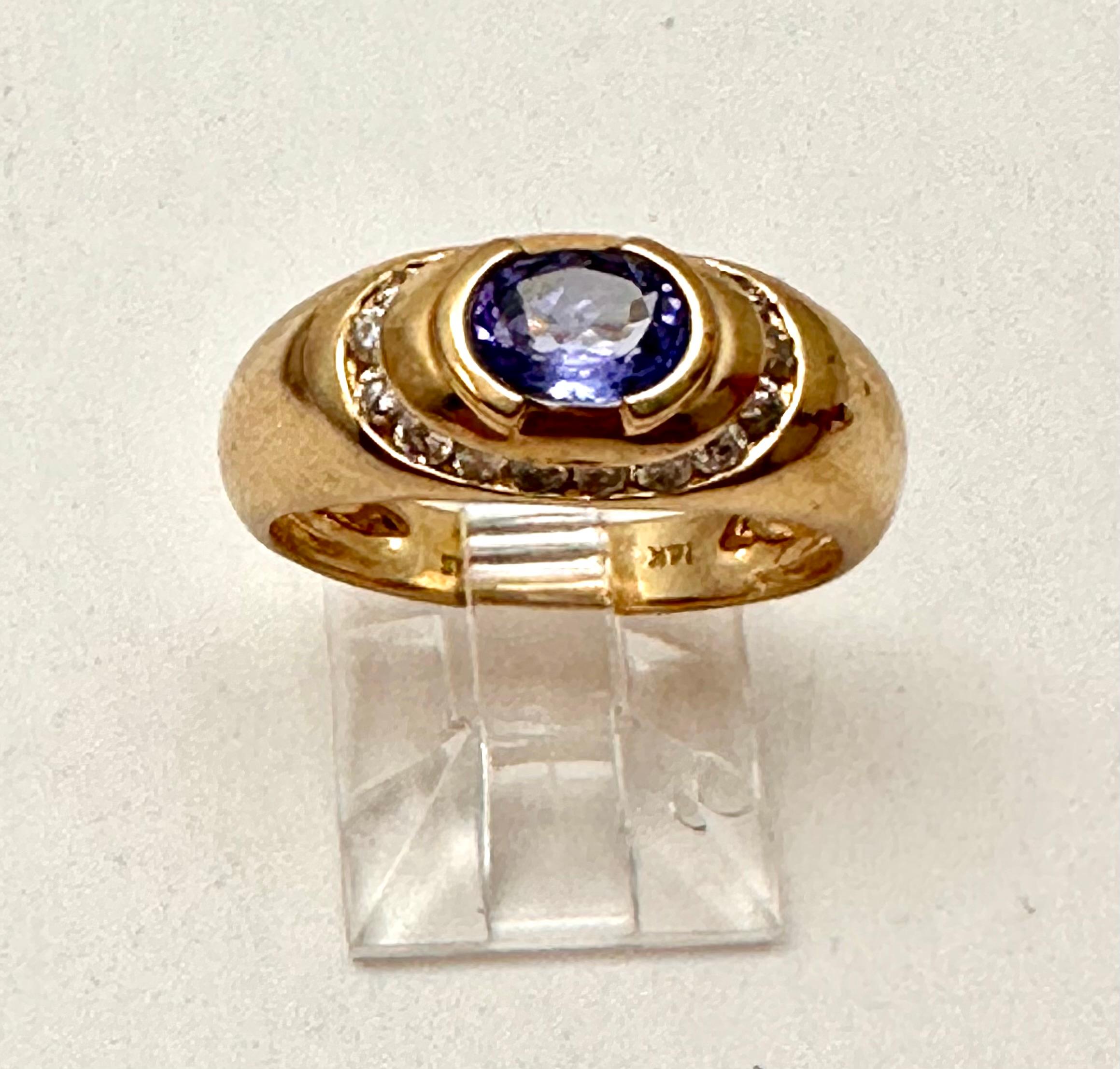 Women's 14k Yellow Gold 4mm x 6mm Oval Tanzanite 17 ~ Diamonds ~ Ring Size 6 1/2 For Sale