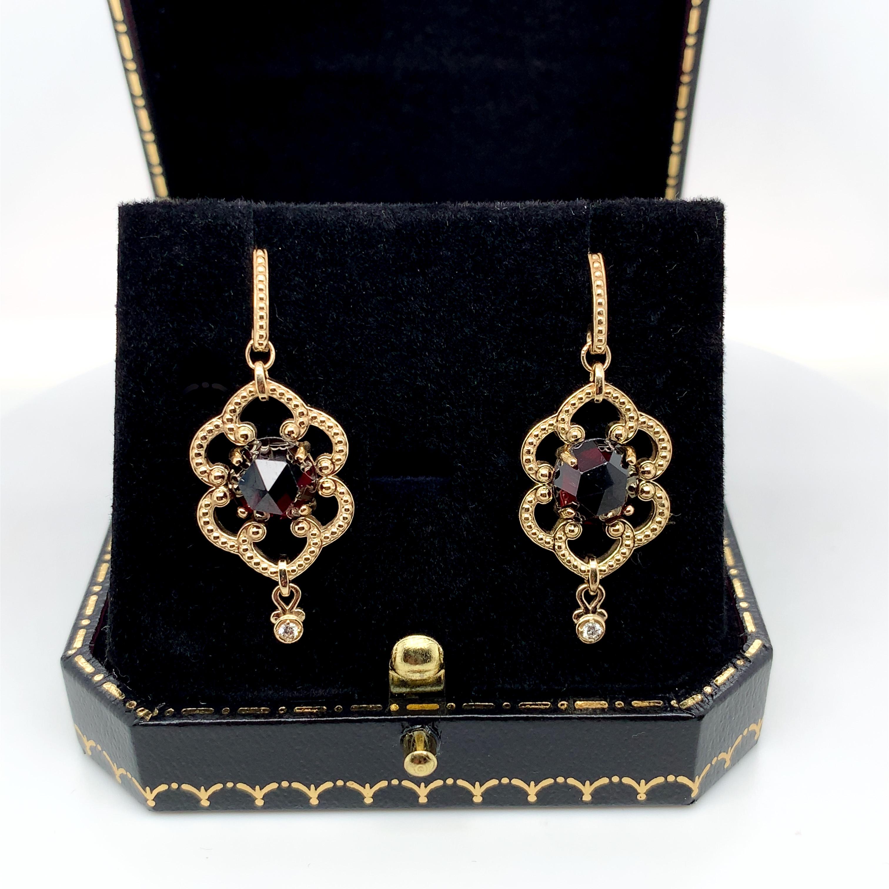 14K yellow gold 5 carat tw Garnet Dangle Drop Earrings For Sale 2