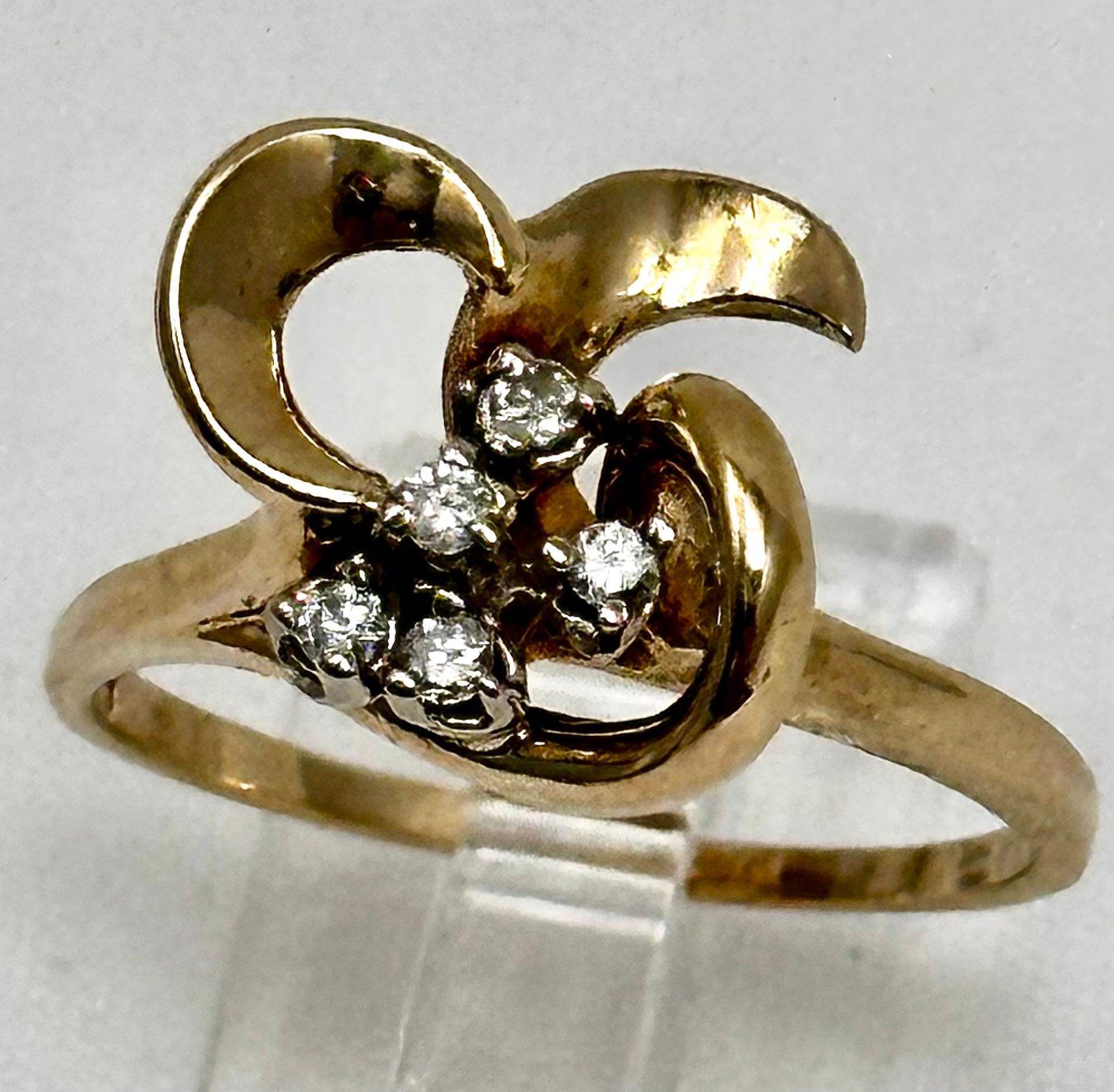 14k Yellow Gold ~ 5 Round Diamonds ~ Ring ~ Size 9 1/4 For Sale 3