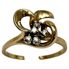 14k Yellow Gold ~ 5 Round Diamonds ~ Ring ~ Size 9 1/4