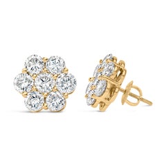14K Yellow Gold 5.0 Cttw 7 Stone Floral Cluster Diamond Stud Earrings