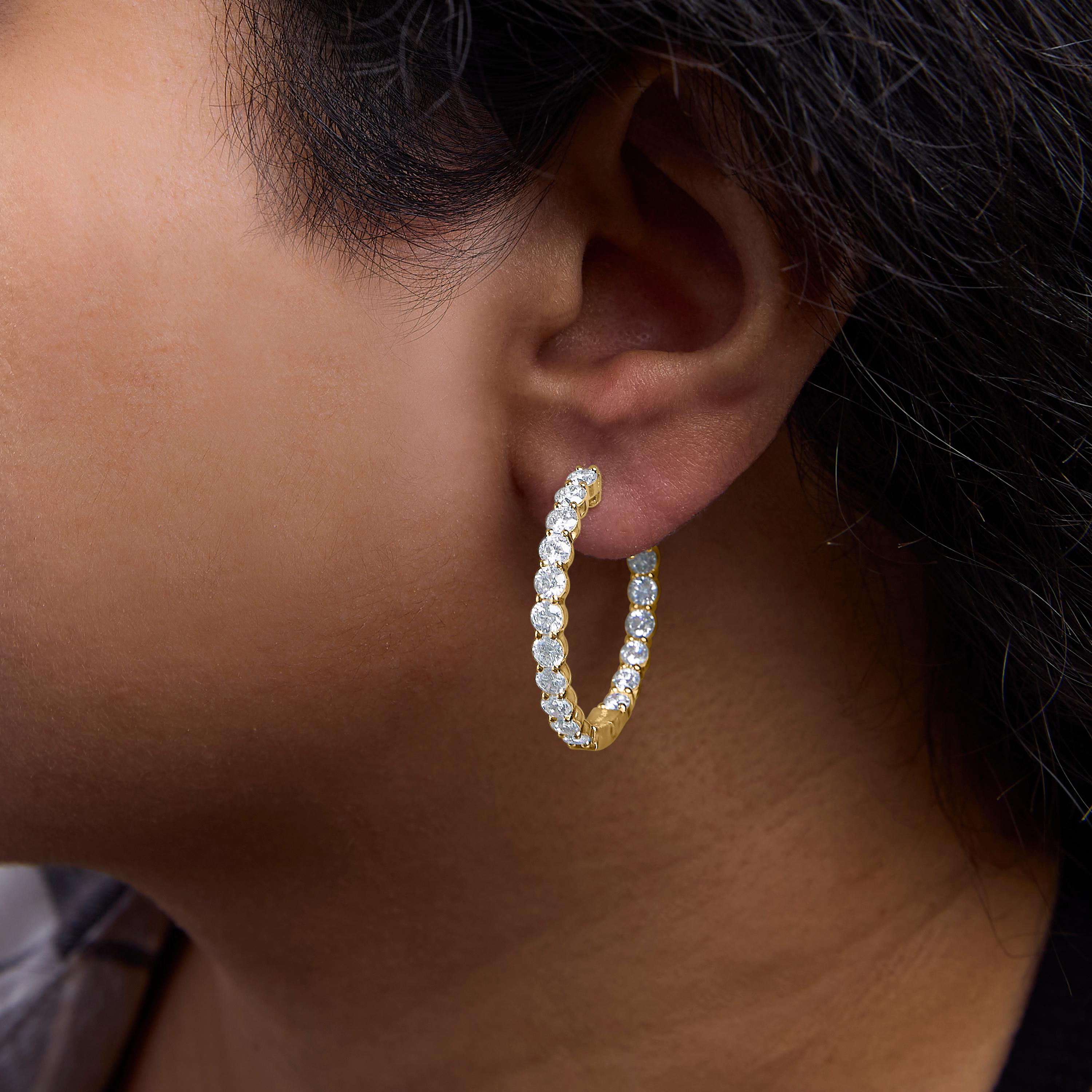 14K Yellow Gold 5.00 Cttw Shared Prong Set Diamond Inside Out Hoop Earrings In New Condition In New York, NY