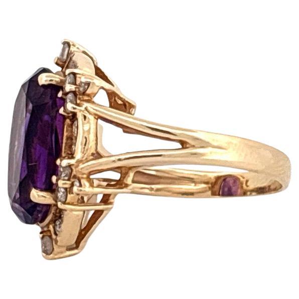 14K Yellow Gold 5.15 Carat Oval Cut Amethyst & 0.42 Carat Diamond Ring In Good Condition For Sale In Sewickley, PA