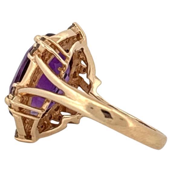 14K Yellow Gold 5.15 Carat Oval Cut Amethyst & 0.42 Carat Diamond Ring For Sale 3