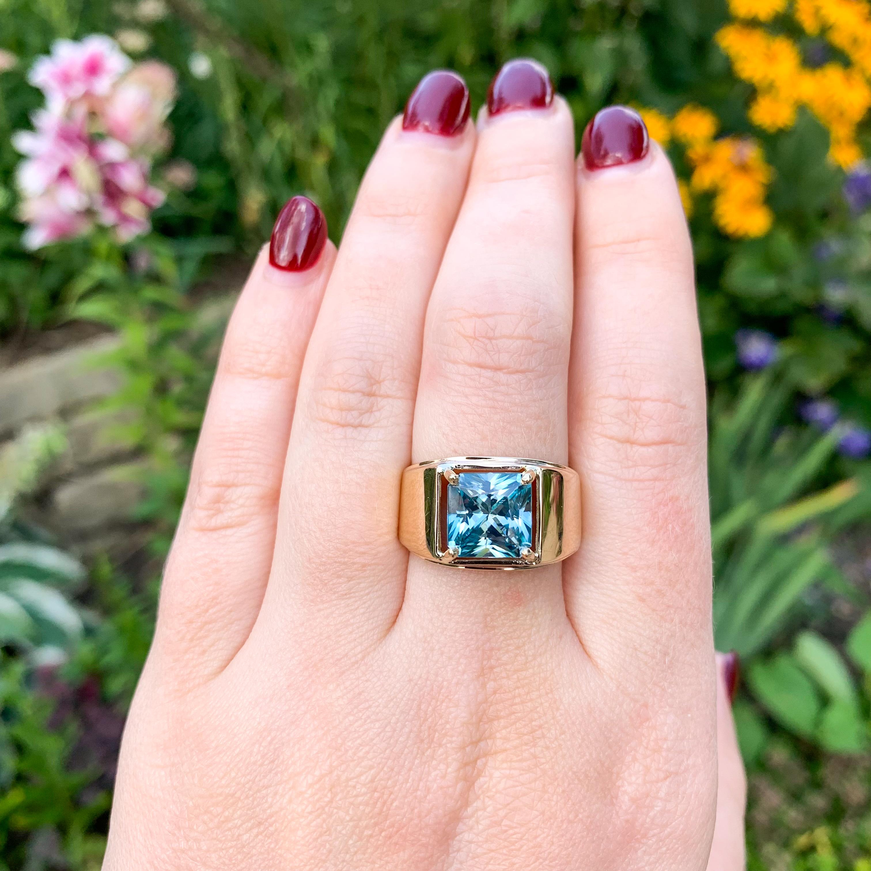 Bague homme en or jaune 14 carats 5.27 carats Zircon bleu taille 9 en vente 2