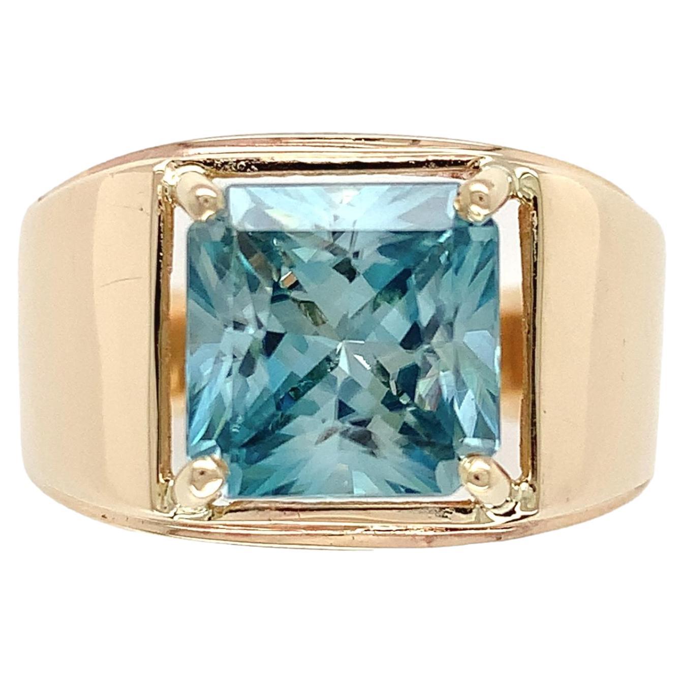 14K yellow gold 5.27 carat Blue Zircon Men's Ring size 9