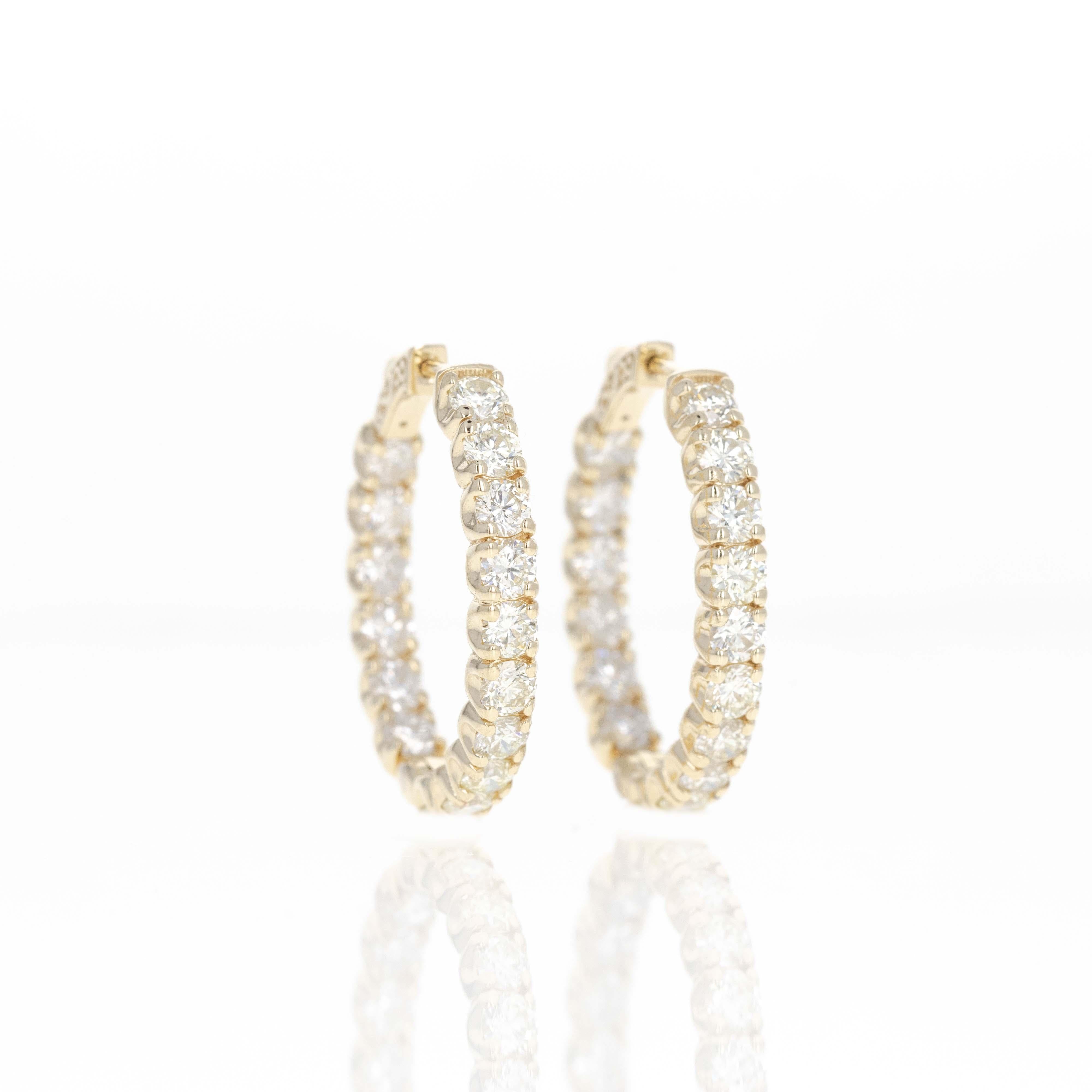 Créoles en or jaune 14 carats avec diamants ronds de 5,30 carats à l'intérieur et à l'extérieur en vente 1