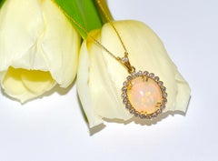 14k Gelbgold 5,35CT Oval Form natürlichen Opal Halskette mit Diamant-Akzenten