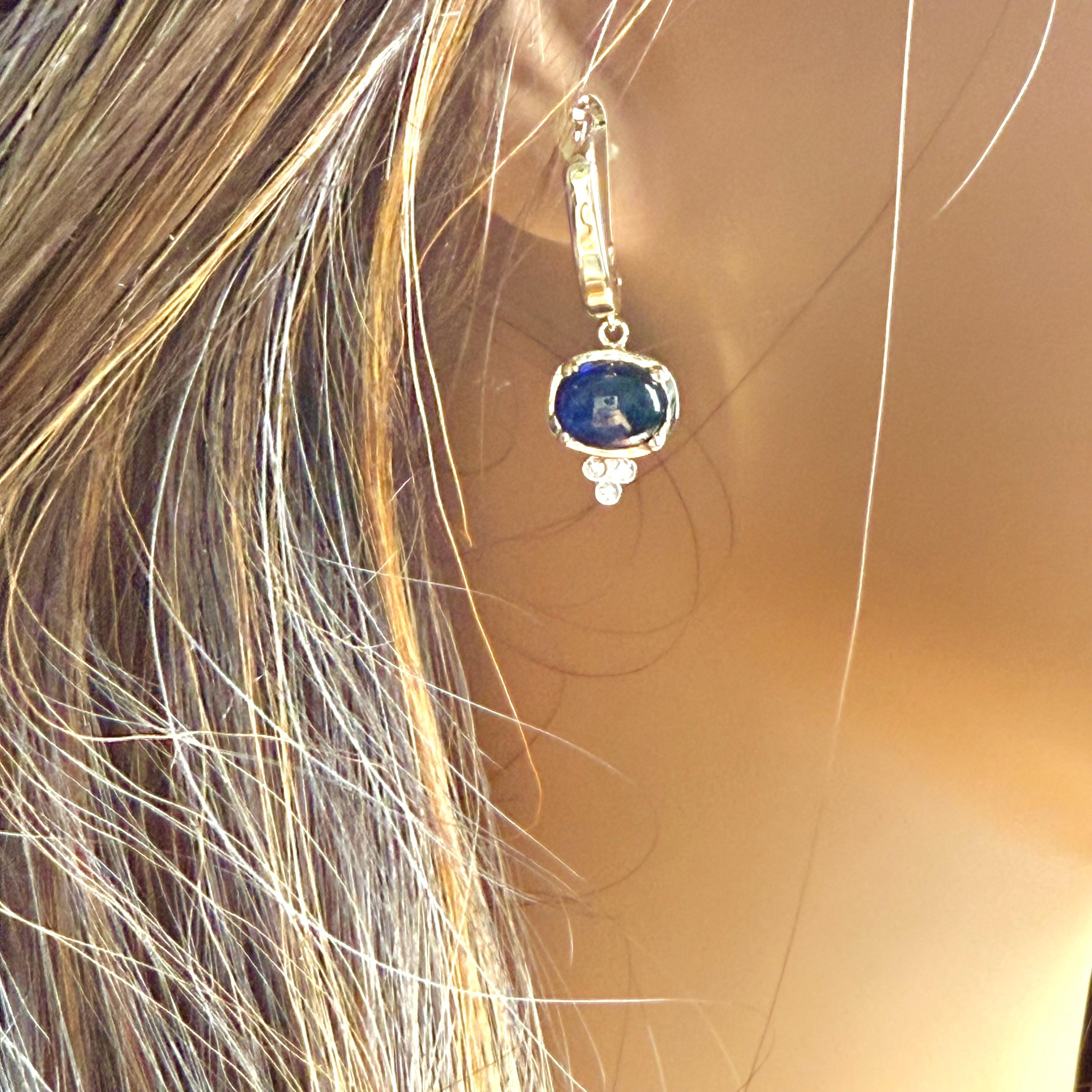 14K Yellow Gold 5.45 Carats Cabochon Sapphire and Diamond Lever Back Earrings For Sale 1