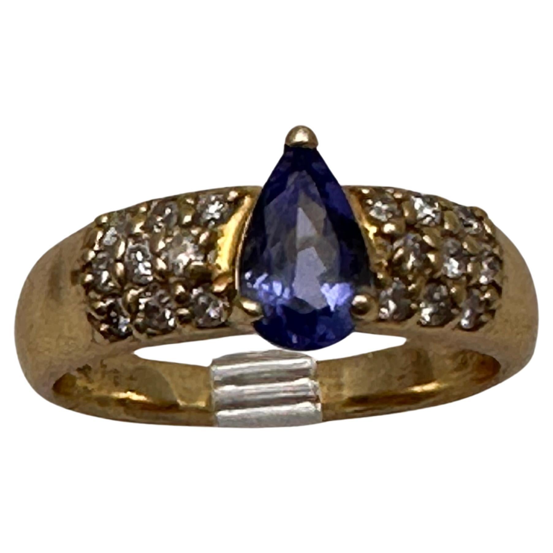 14k Yellow Gold 5.5mm x 8.5mm Pear Tanzanite 18 ~ Diamonds ~ Ring Size 7 1/2 For Sale