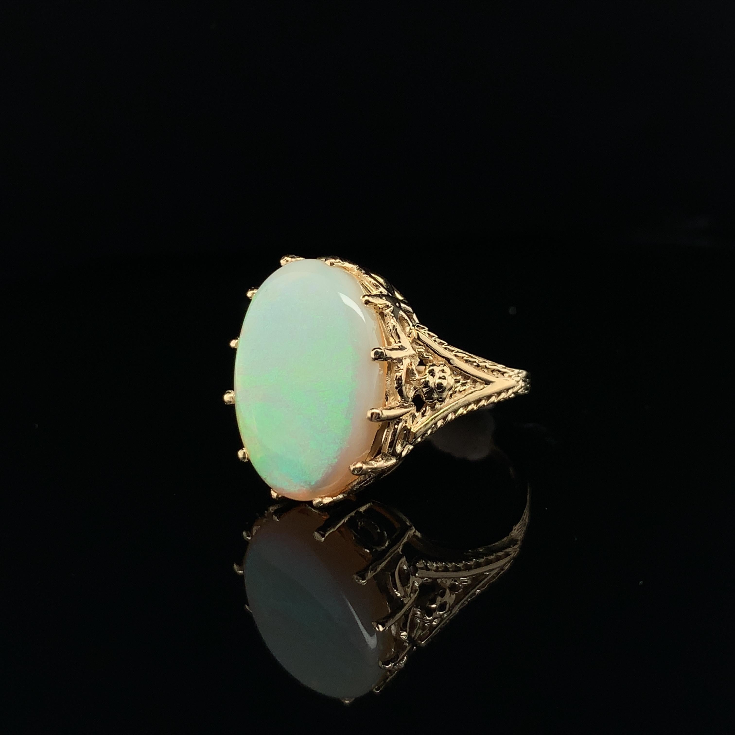Oval Cut 14K Yellow Gold 5.86 carat Australian Opal Ring For Sale