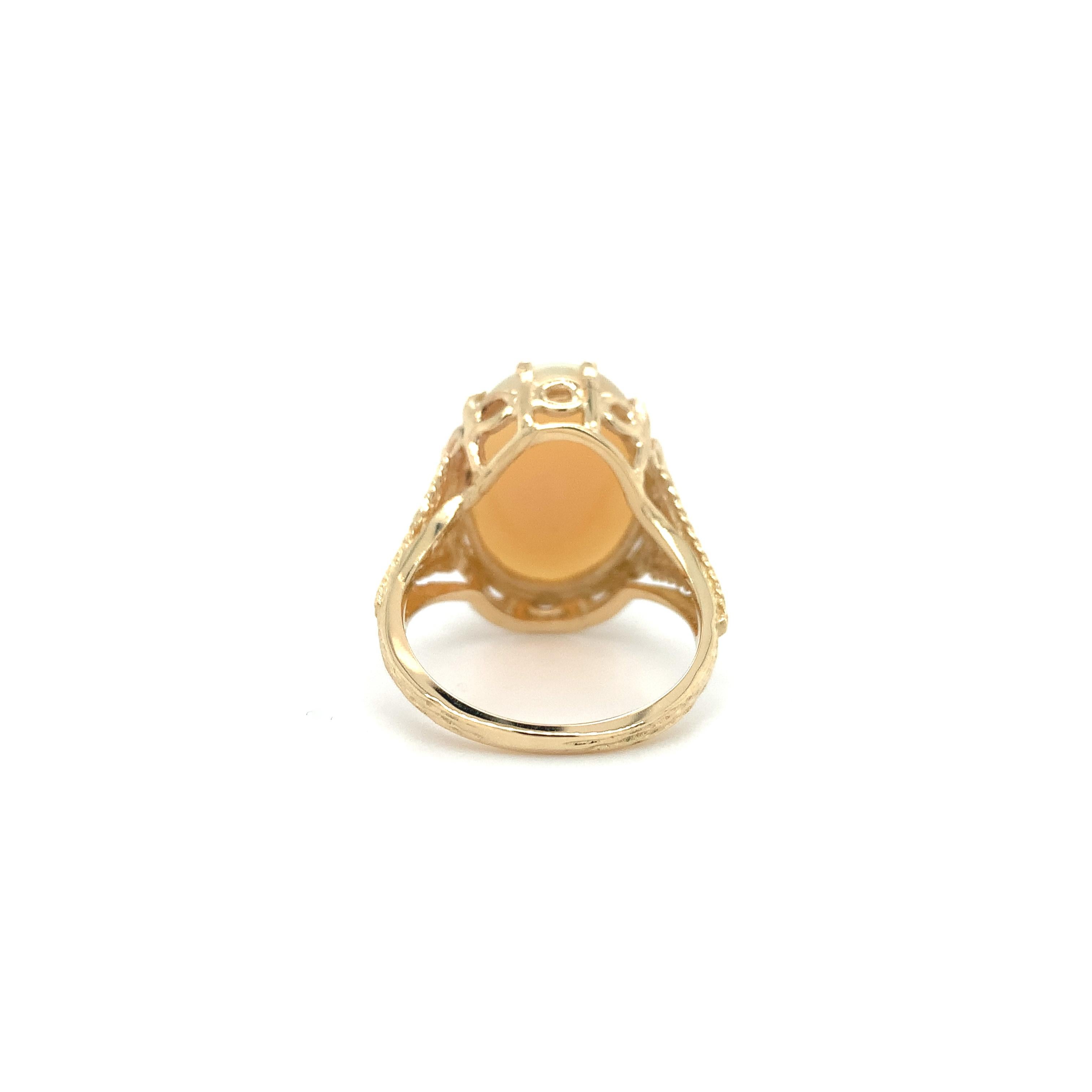 Women's 14K Yellow Gold 5.86 carat Australian Opal Ring For Sale