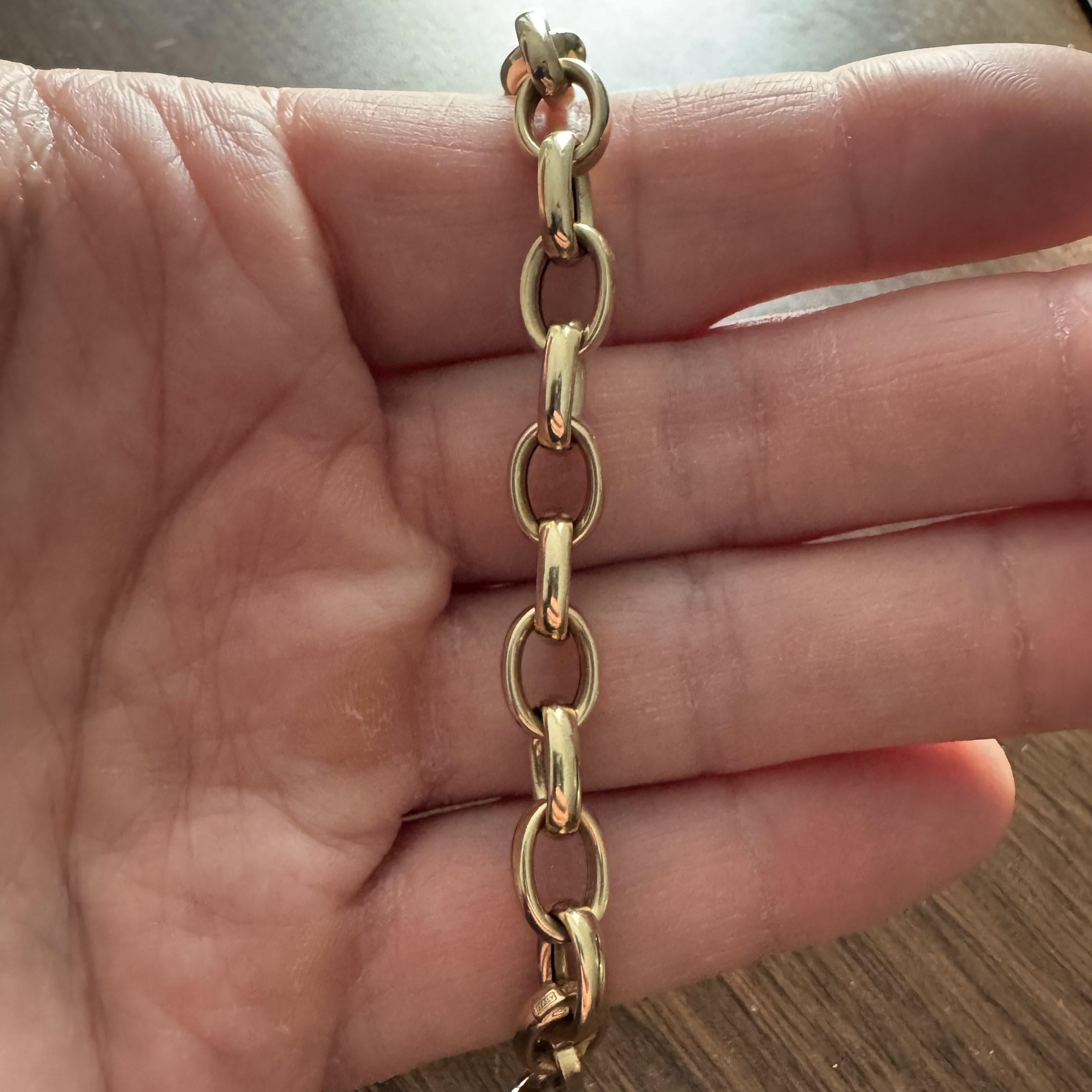 Zustand:  Ausgezeichneter Condit, Professionell gereinigt und poliert
Metall: 14k Gold (markiert und professionell getestet)
Gewicht: 5,8 g
Länge: 7,75 Zoll
Breite: 8,5 mm
Verschluss:  Karabinerhaken
Markierungen: 