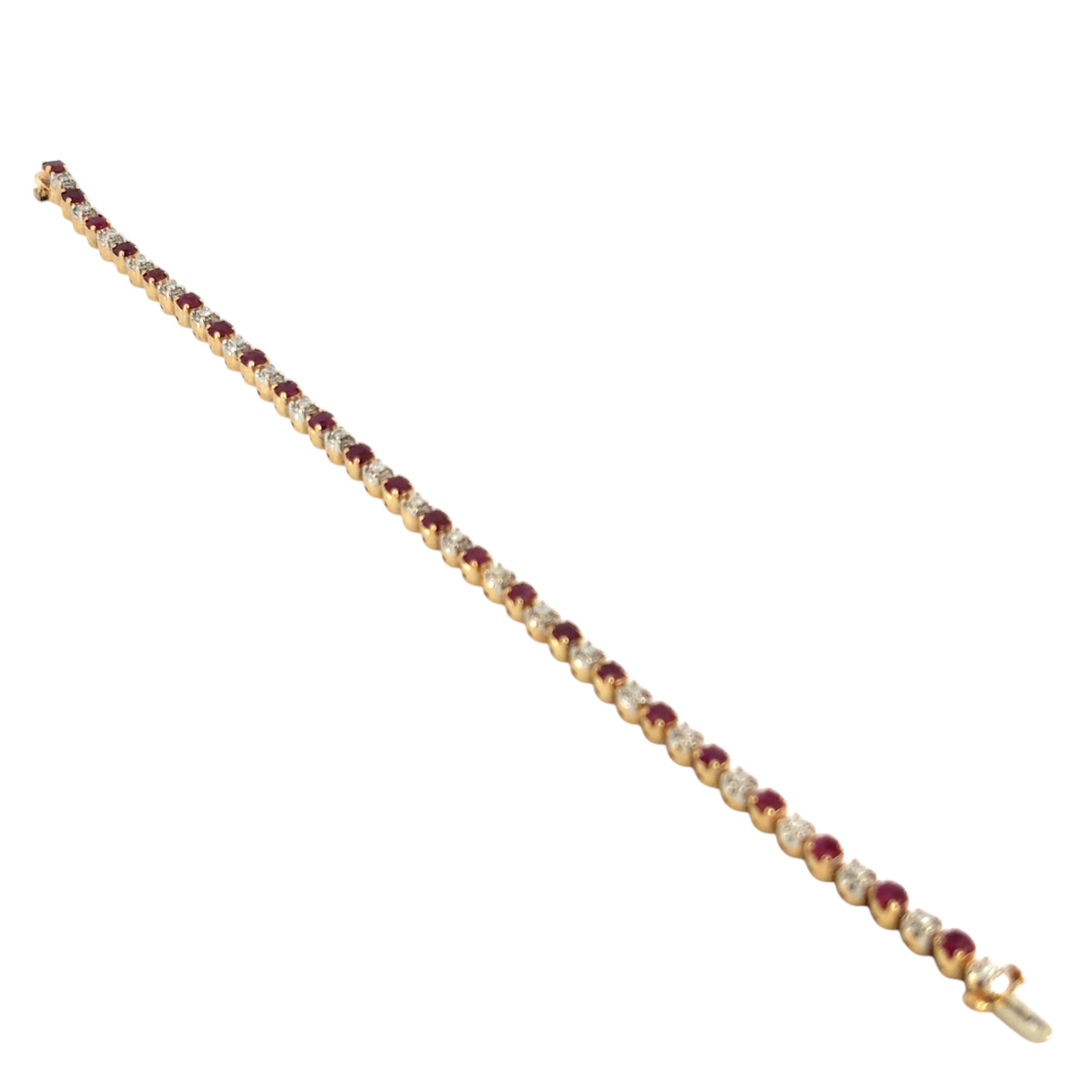 Bracciale in oro giallo 14k con diamanti tondi e brillanti Nature da 5,98 carati e rubini in vendita 4
