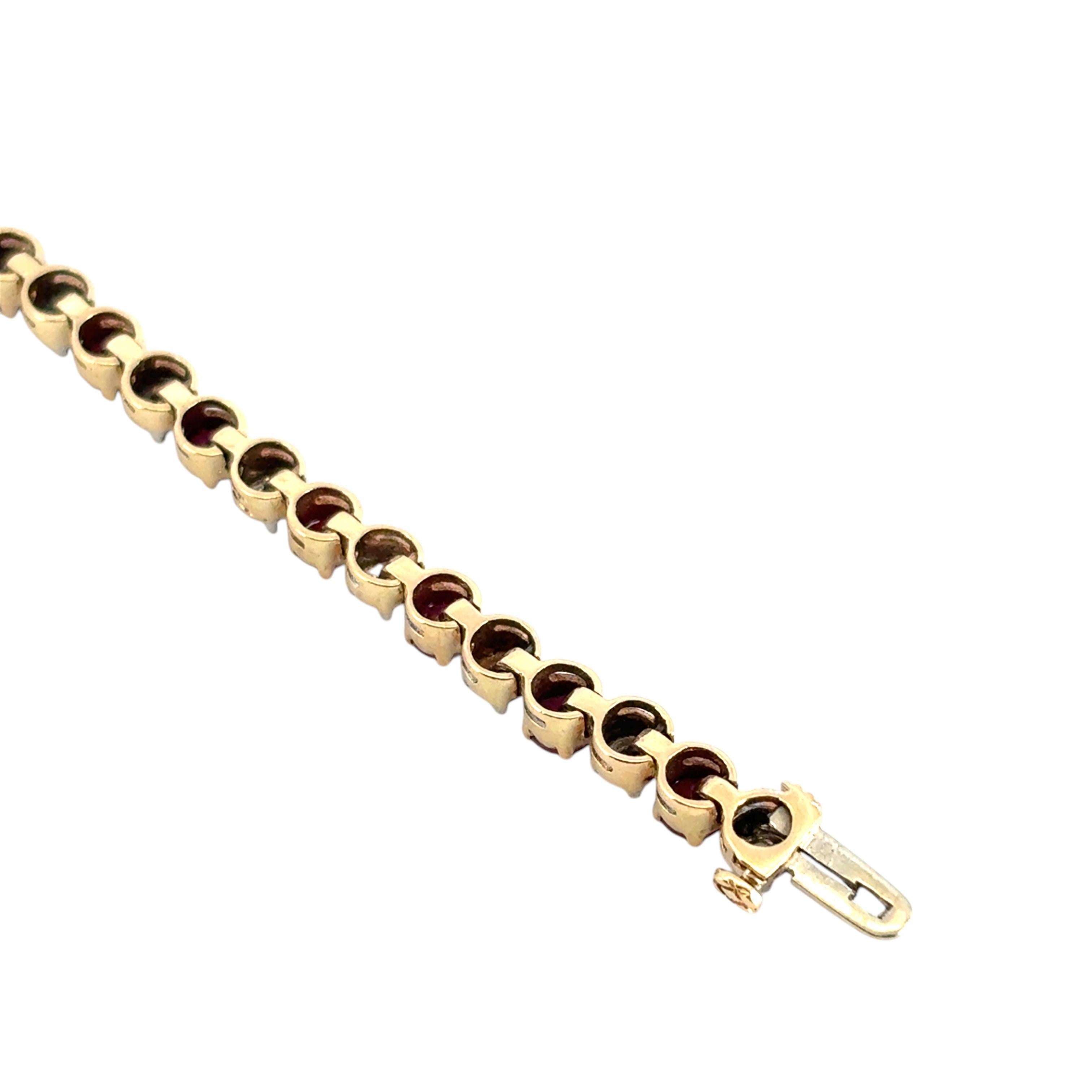 Bracciale in oro giallo 14k con diamanti tondi e brillanti Nature da 5,98 carati e rubini in vendita 2