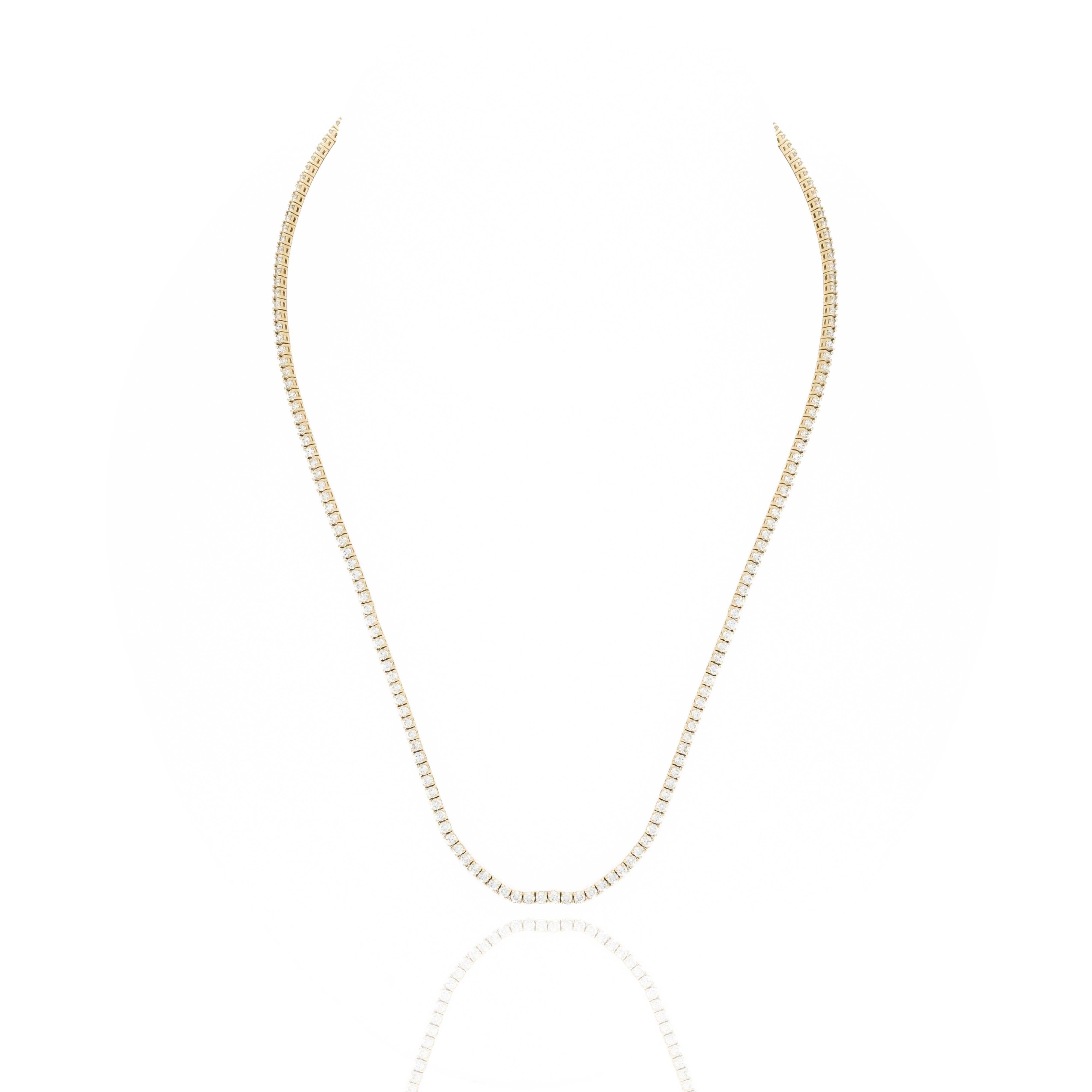 Époque : New

Composition : Or jaune 14K

Pierre principale : Diamants ronds et brillants

Poids en carats : 5,99 carats au total

Couleur/Clarité : H-I / VS2-SI1

Longueur du collier : 17,5 pouces

Poids du collier : 14 Grammes

Code-barres de