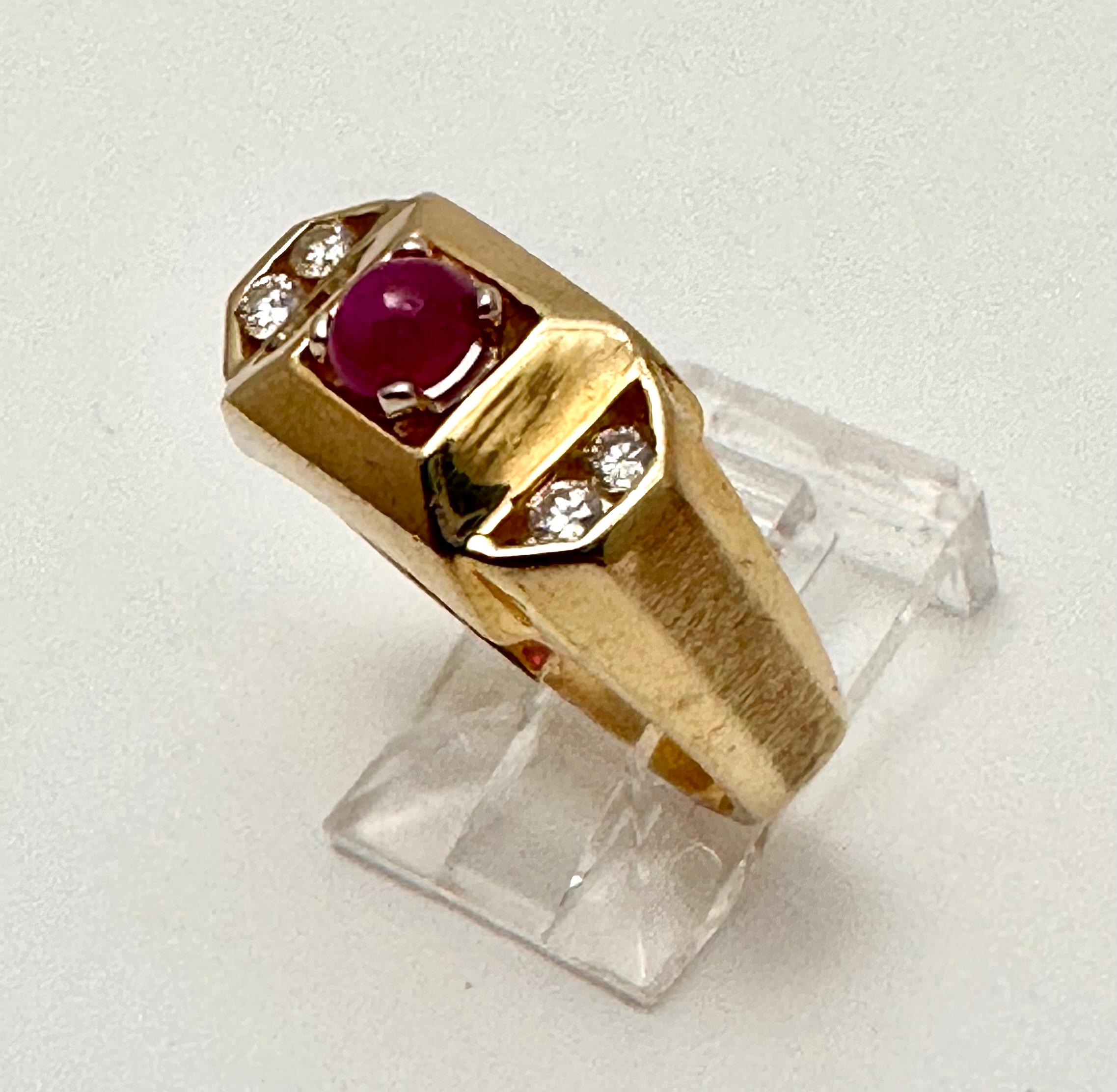 Round Cut 14k Yellow Gold 5mm Cabochon Ruby with 4 Round Diamonds Ring Size 9 1/2 For Sale