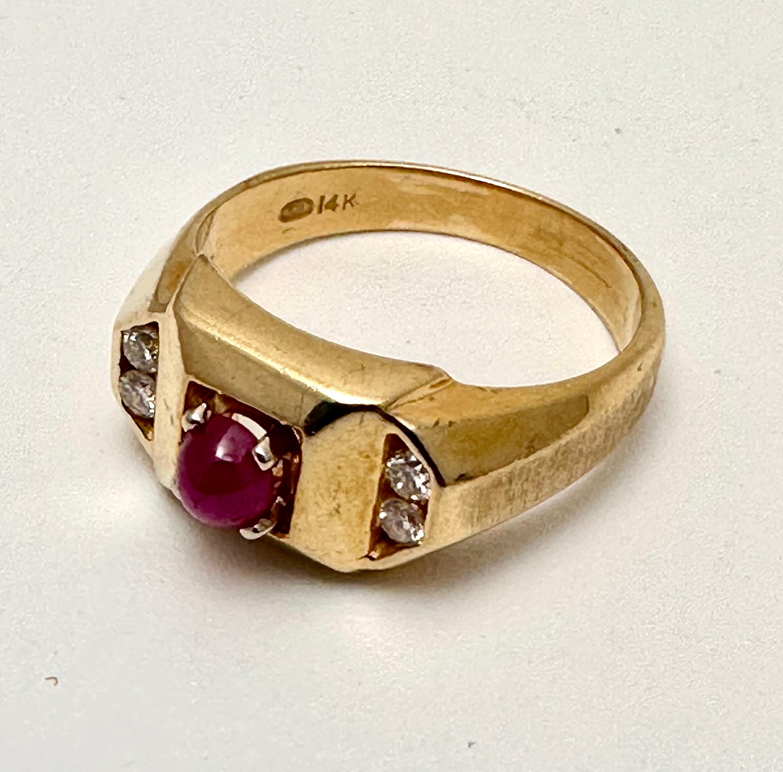 Women's or Men's 14k Yellow Gold 5mm Cabochon Ruby with 4 Round Diamonds Ring Size 9 1/2 For Sale
