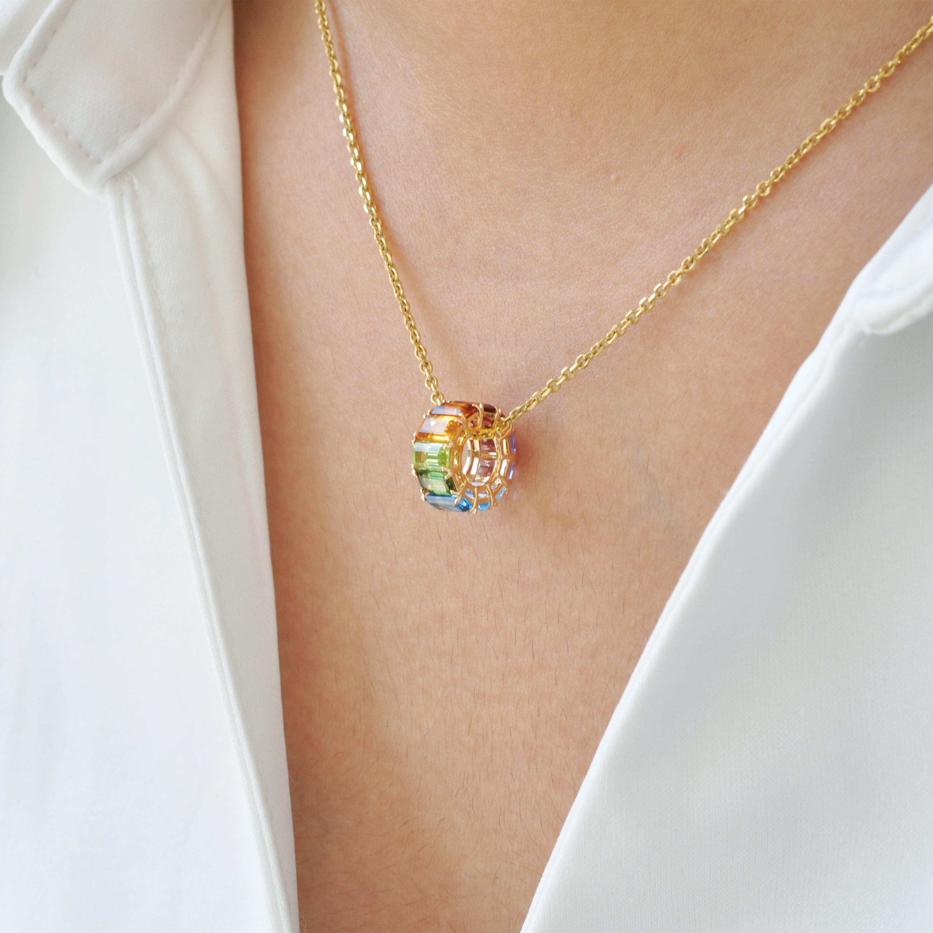 Pendentif rond octogonal en or jaune 14 carats 5 x 3 mm avec pierres précieuses arc-en-ciel en vente 6