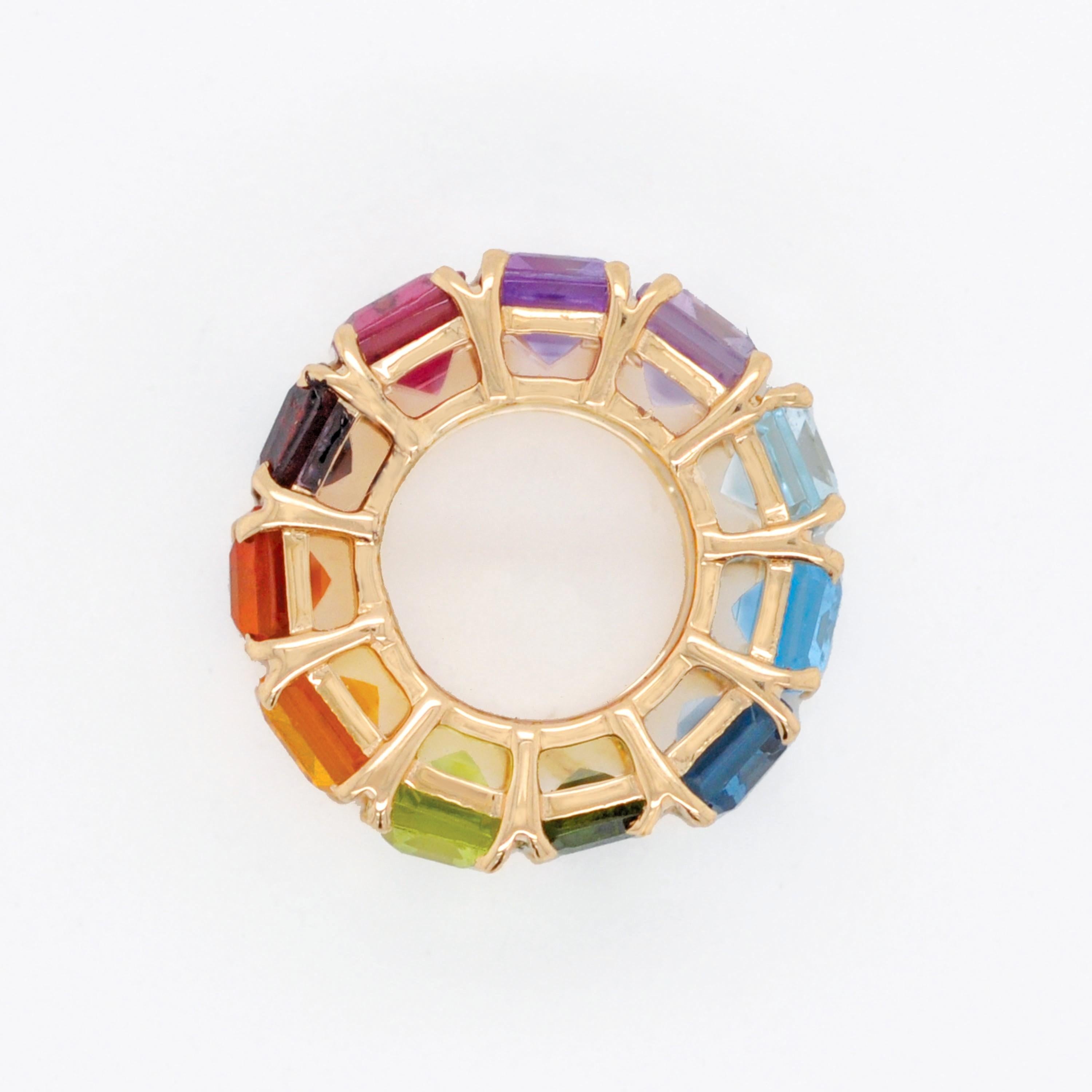 Pendentif rond octogonal en or jaune 14 carats 5 x 3 mm avec pierres précieuses arc-en-ciel en vente 1