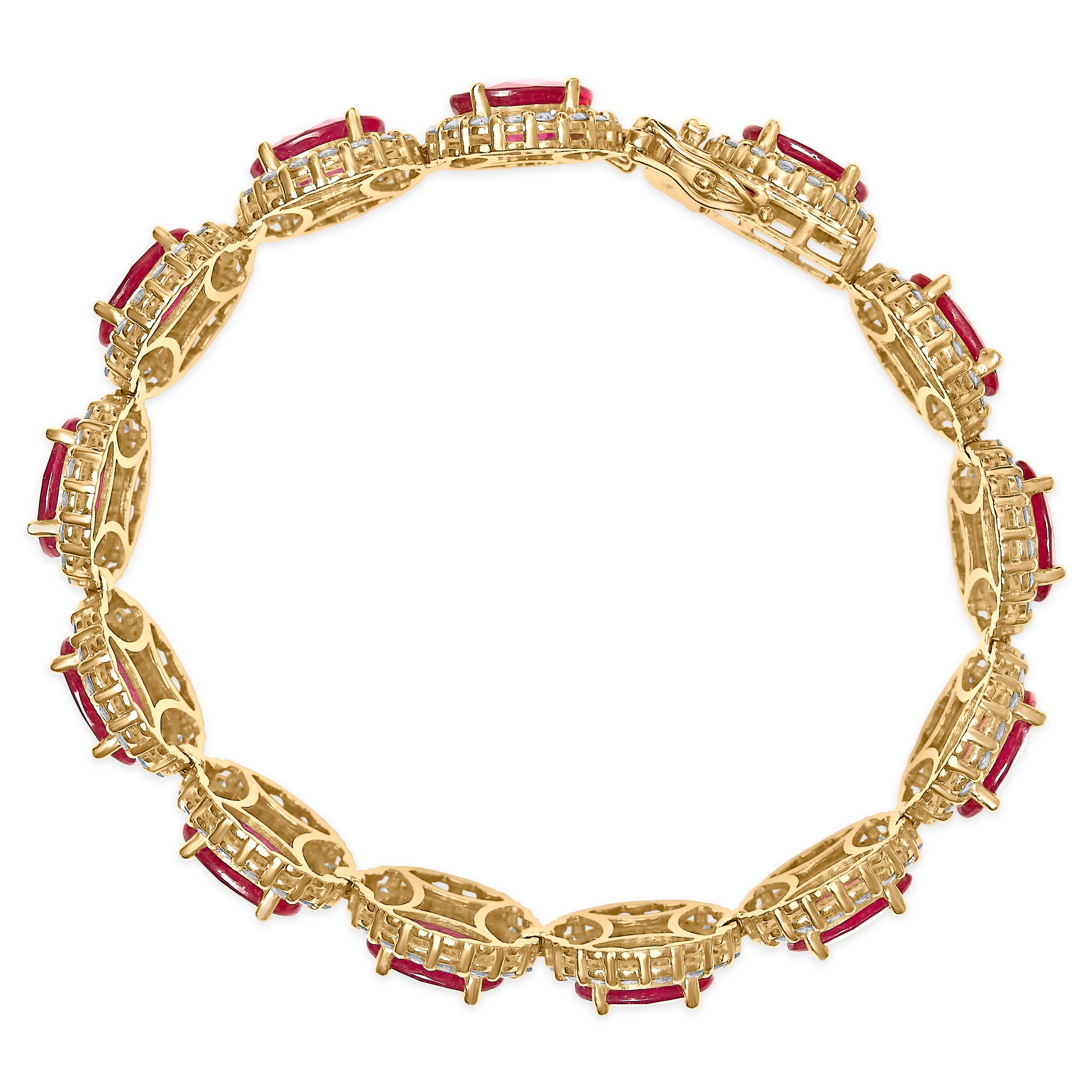 Moderne Bracelet à maillons en or jaune 14 carats avec diamants de 6 2/5 carats et rubis rouges ovales de 34.0 carats en vente