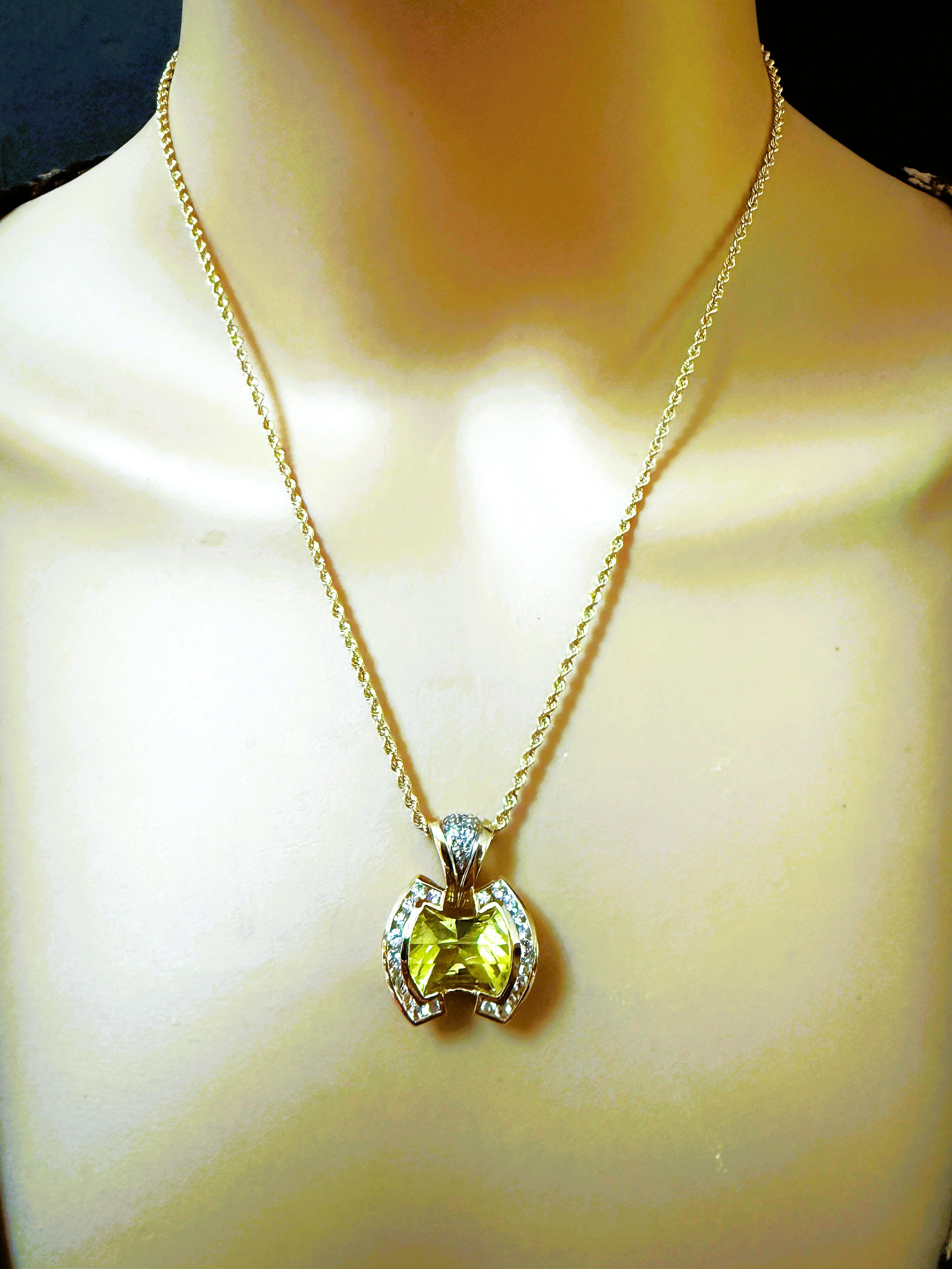 14k Gelbgold 6 Karat Citrin im Strahlenschliff & Saphir im Diamantschliff Halskette (Art déco)