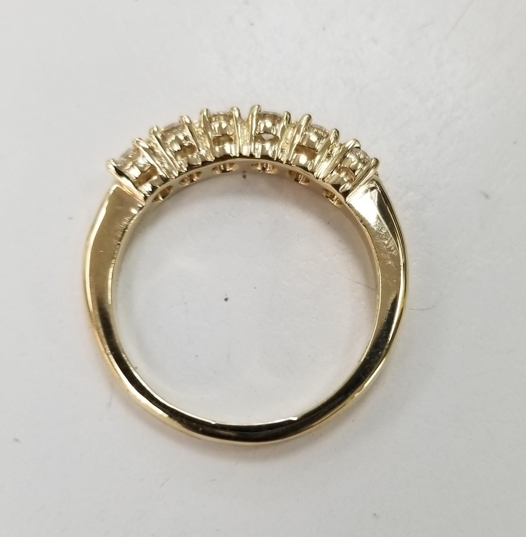14 Karat Yellow Gold 6 Diamond Ring Wedding Anniversary Ring .52 Pts Neuf - En vente à Los Angeles, CA