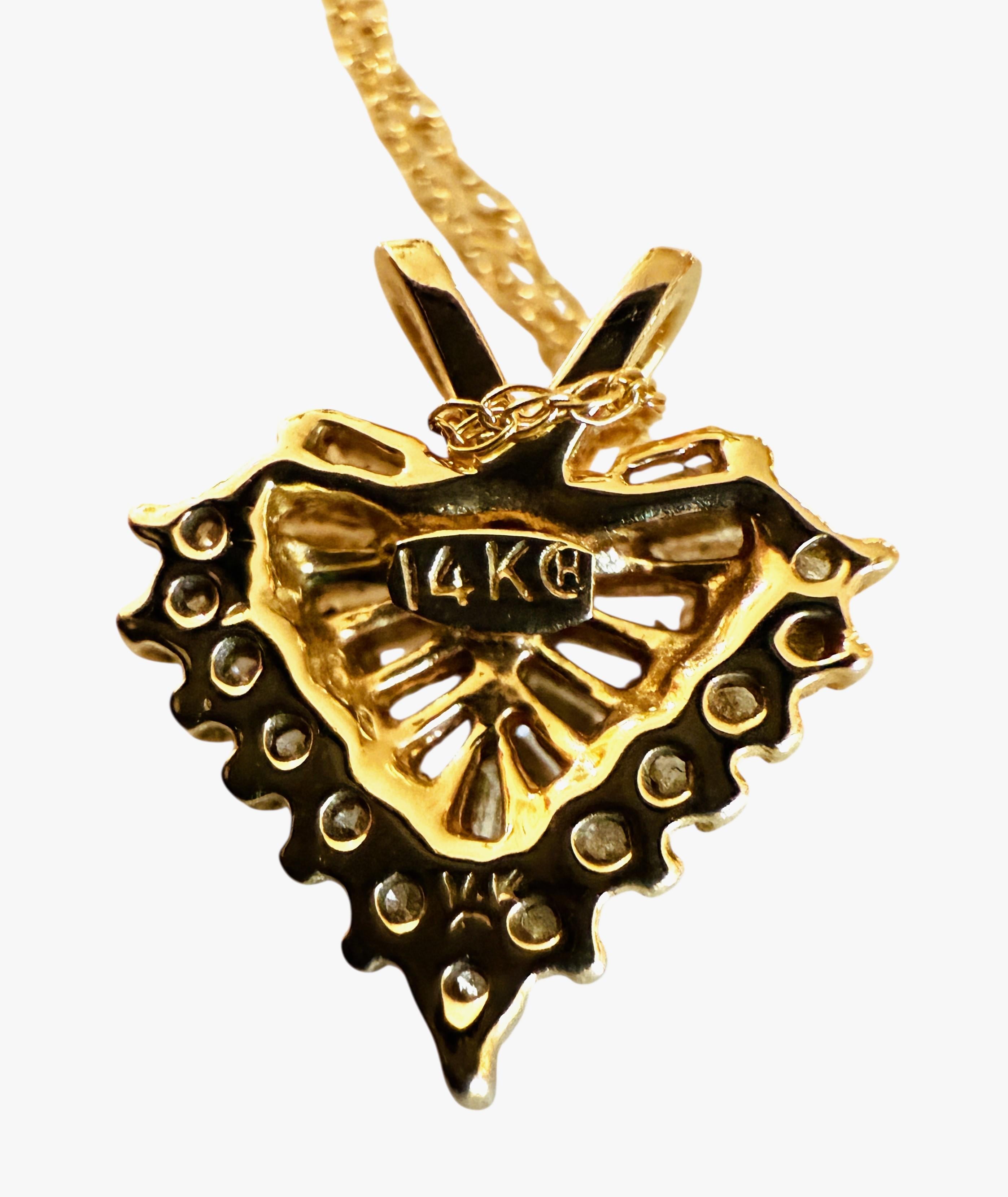 Collar Colgante Corazón Incrustado Oro Amarillo 14K .60 Quilates Diamantes en venta 1