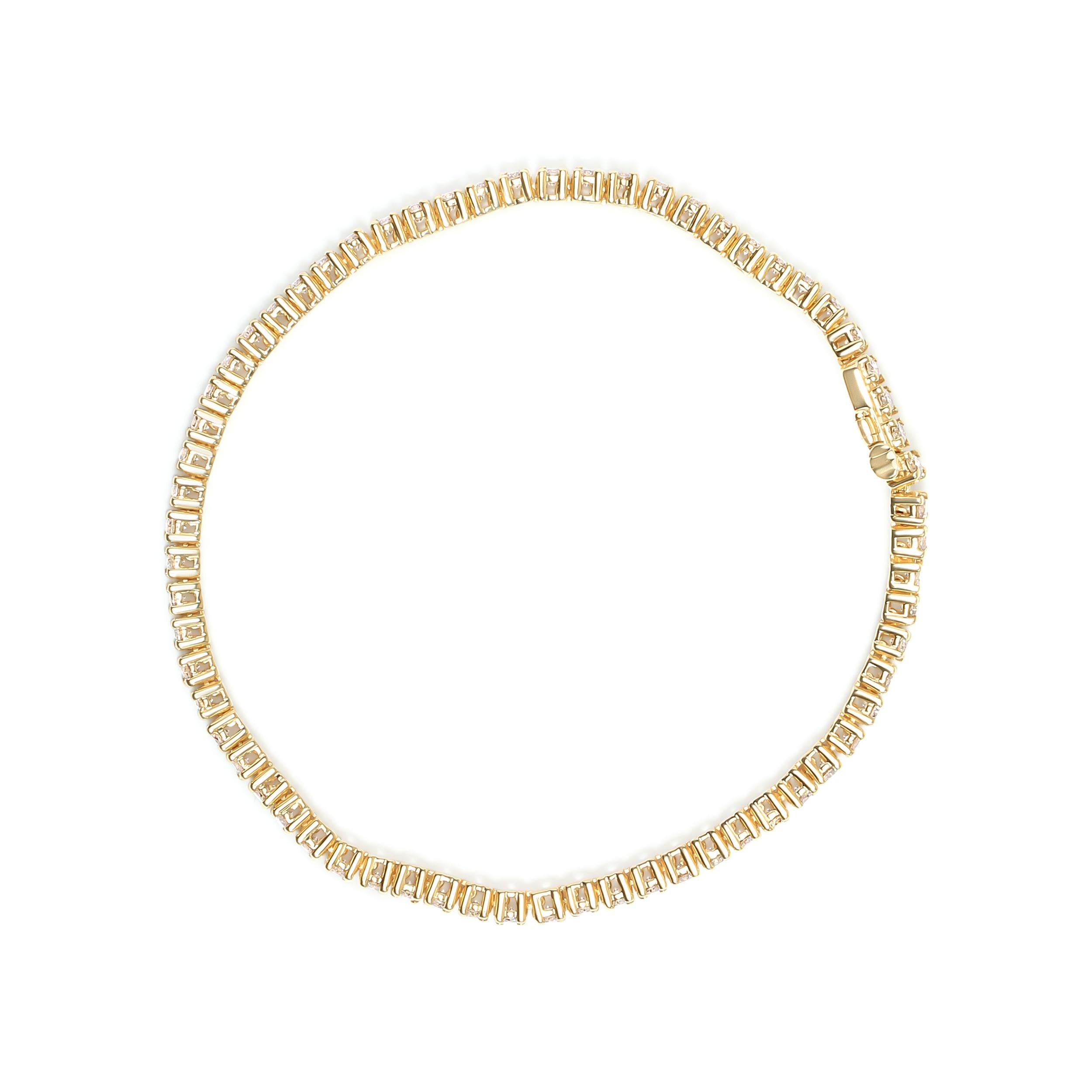 Moderne Bracelet de tennis en or jaune 14K 6.0 Cttw Classic Round Brilliant Cut Diamond en vente