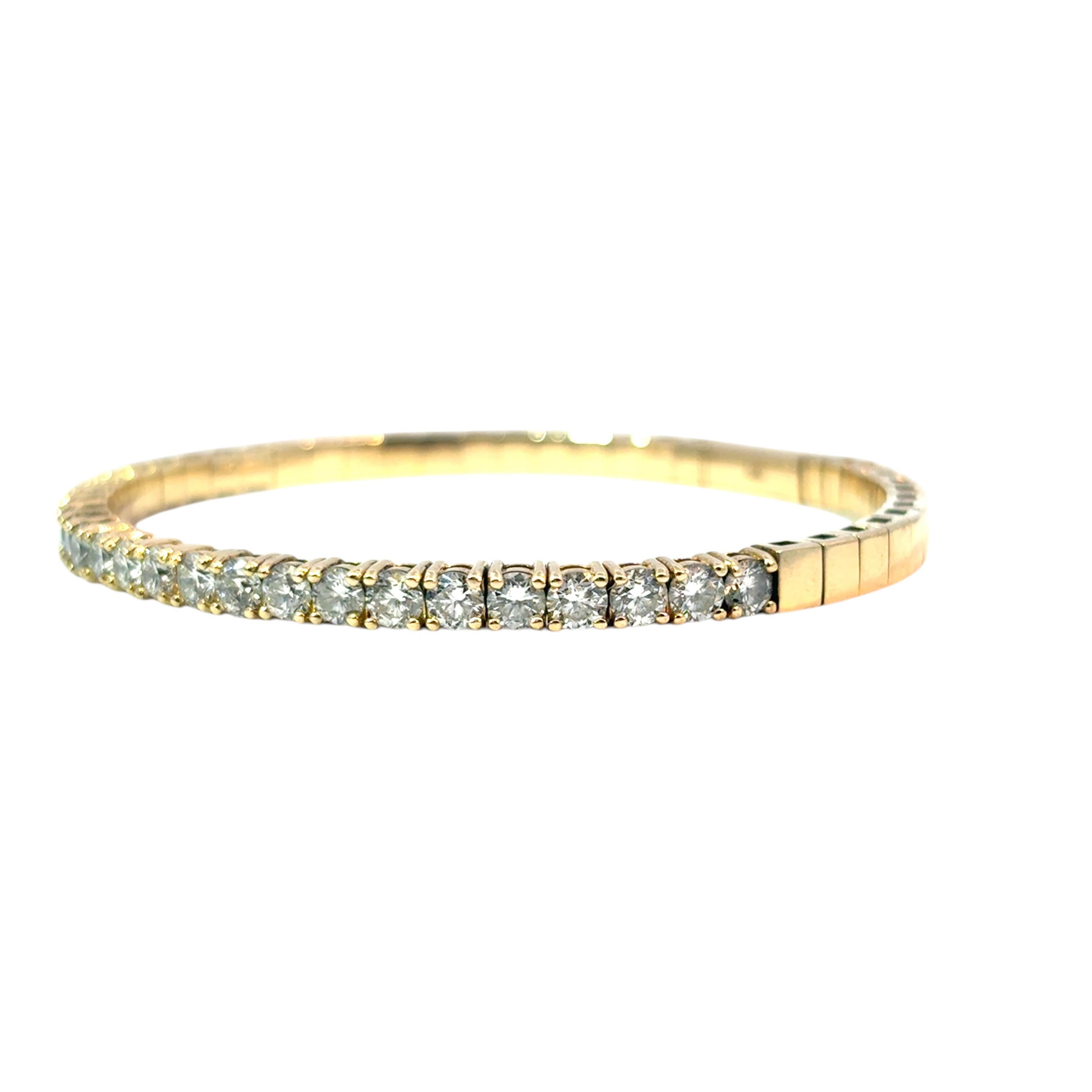 Bracelet jonc en or jaune 14 carats serti de 6,5 carats de diamants en vente 6