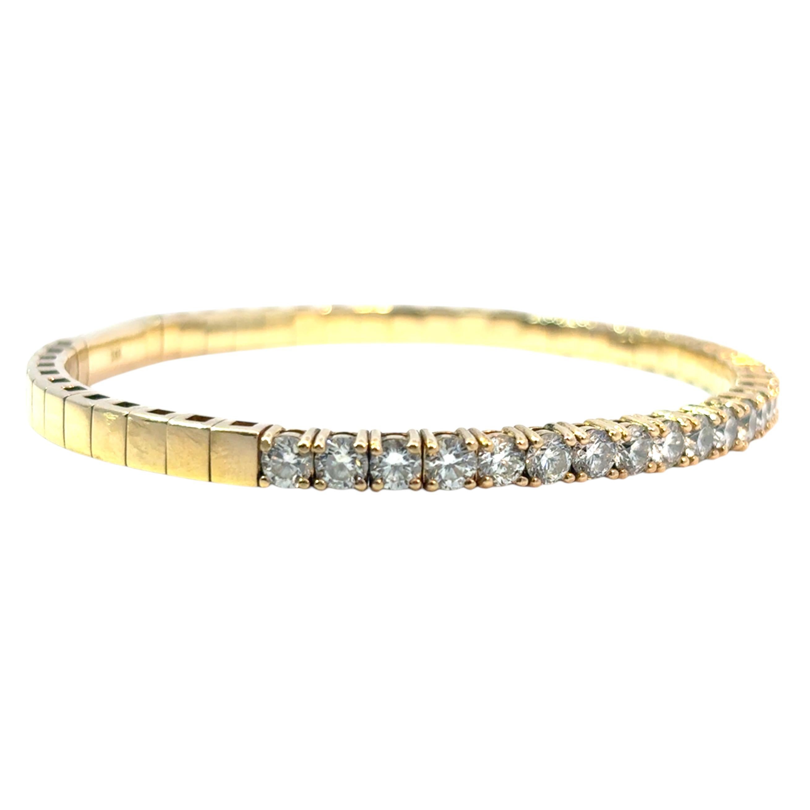 Bracelet jonc en or jaune 14 carats serti de 6,5 carats de diamants Pour femmes en vente