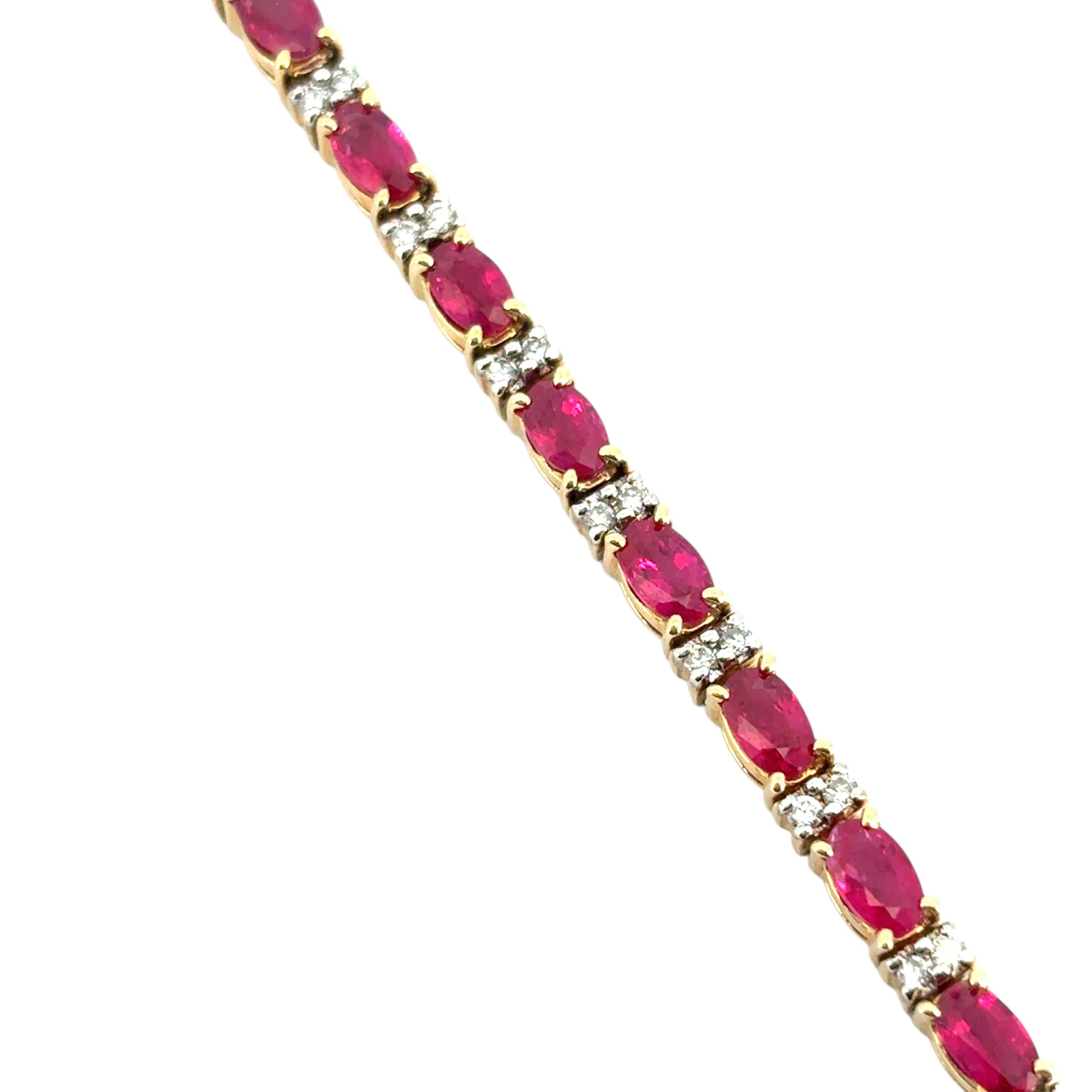 14k Gelbgold Armband mit 6,72 Karat Rubin und 0,32 Karat Diamanten
