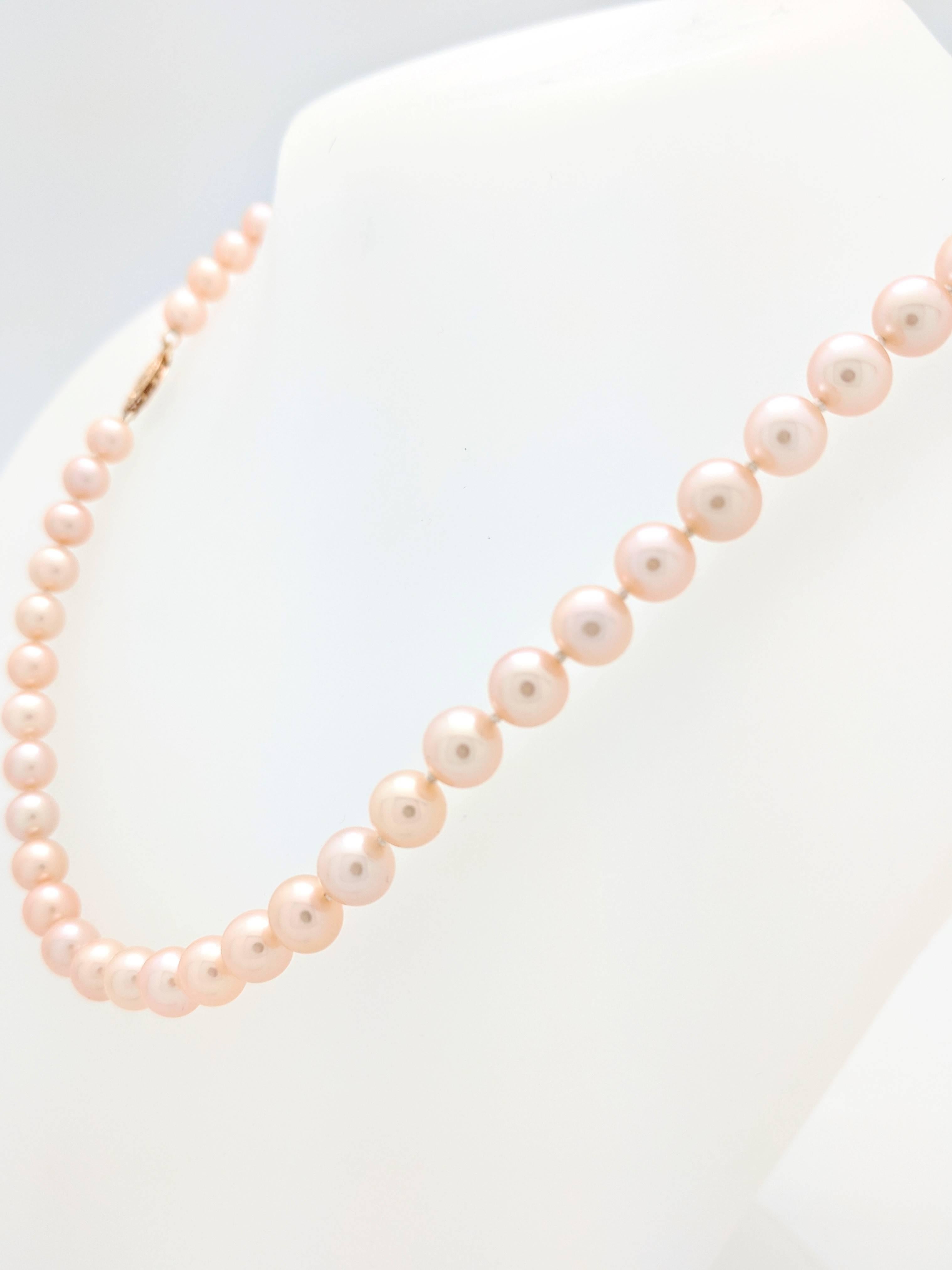 Contemporary 14 Karat Yellow Gold Cultured Freshwater Pink Pearl Necklace