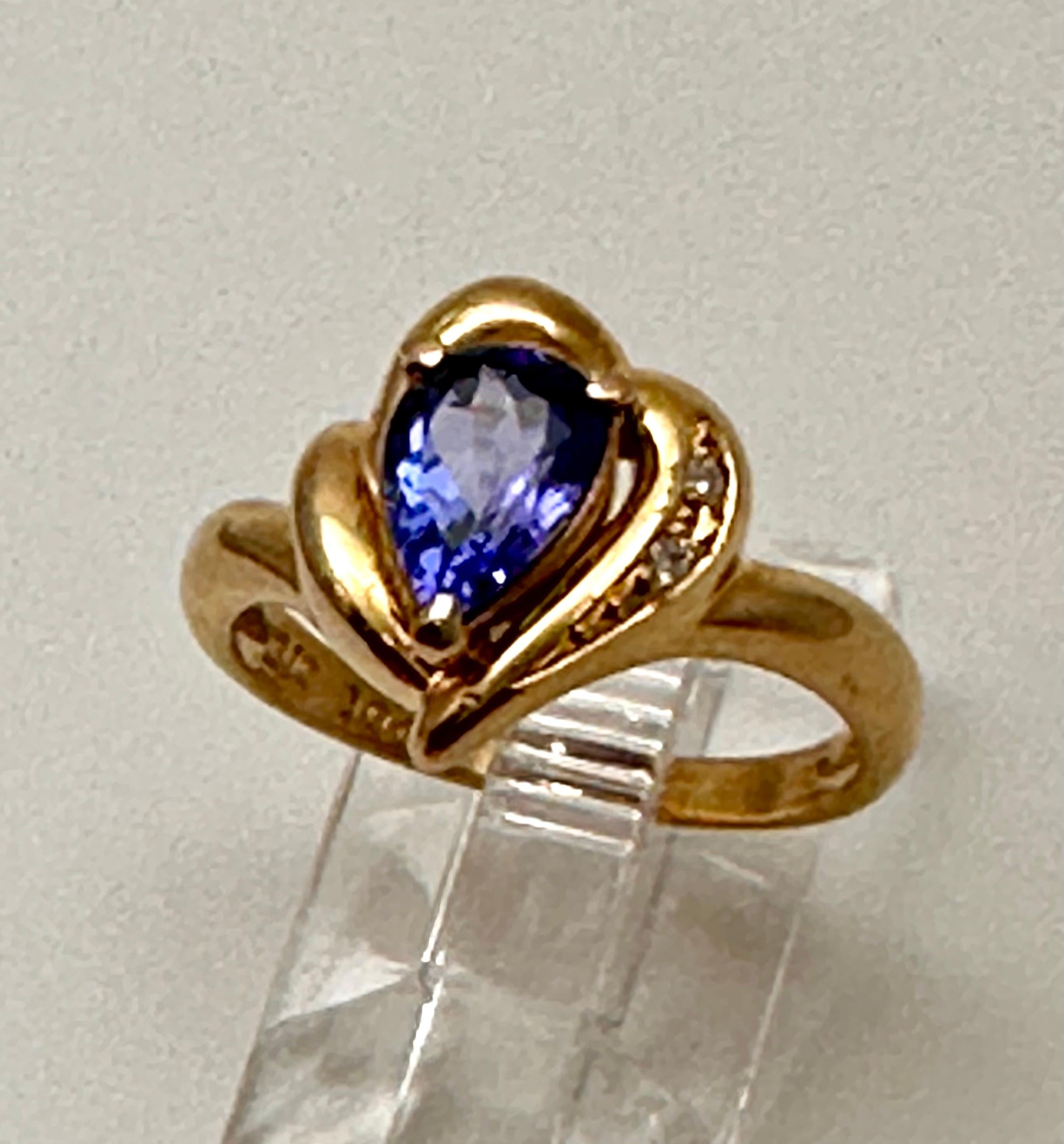 14k Yellow Gold 6mm x 8mm Pear Tanzanite ~ 2 ~ Side Diamonds ~ Ring Size 6 1/2 For Sale 4