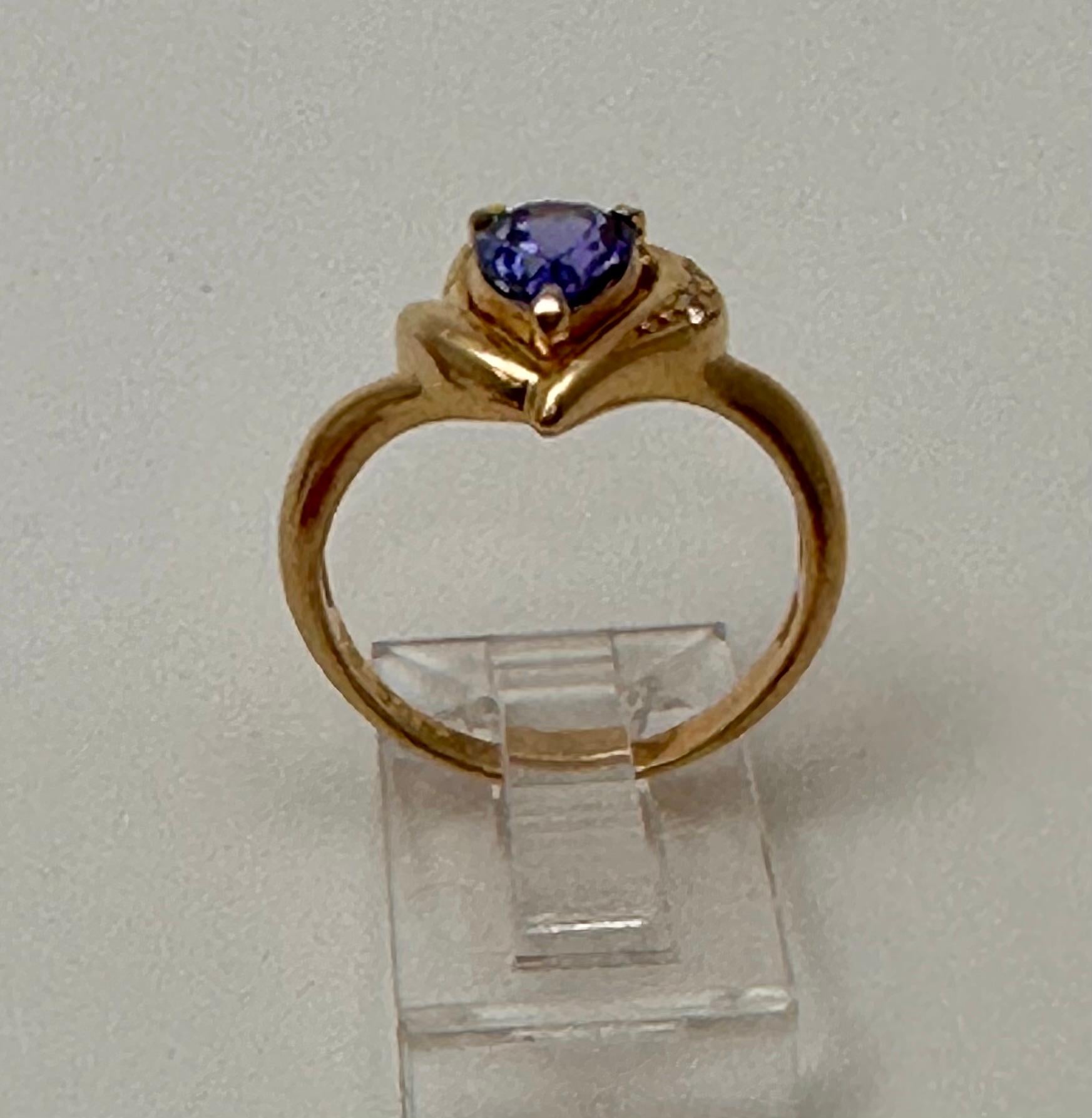 Pear Cut 14k Yellow Gold 6mm x 8mm Pear Tanzanite ~ 2 ~ Side Diamonds ~ Ring Size 6 1/2 For Sale