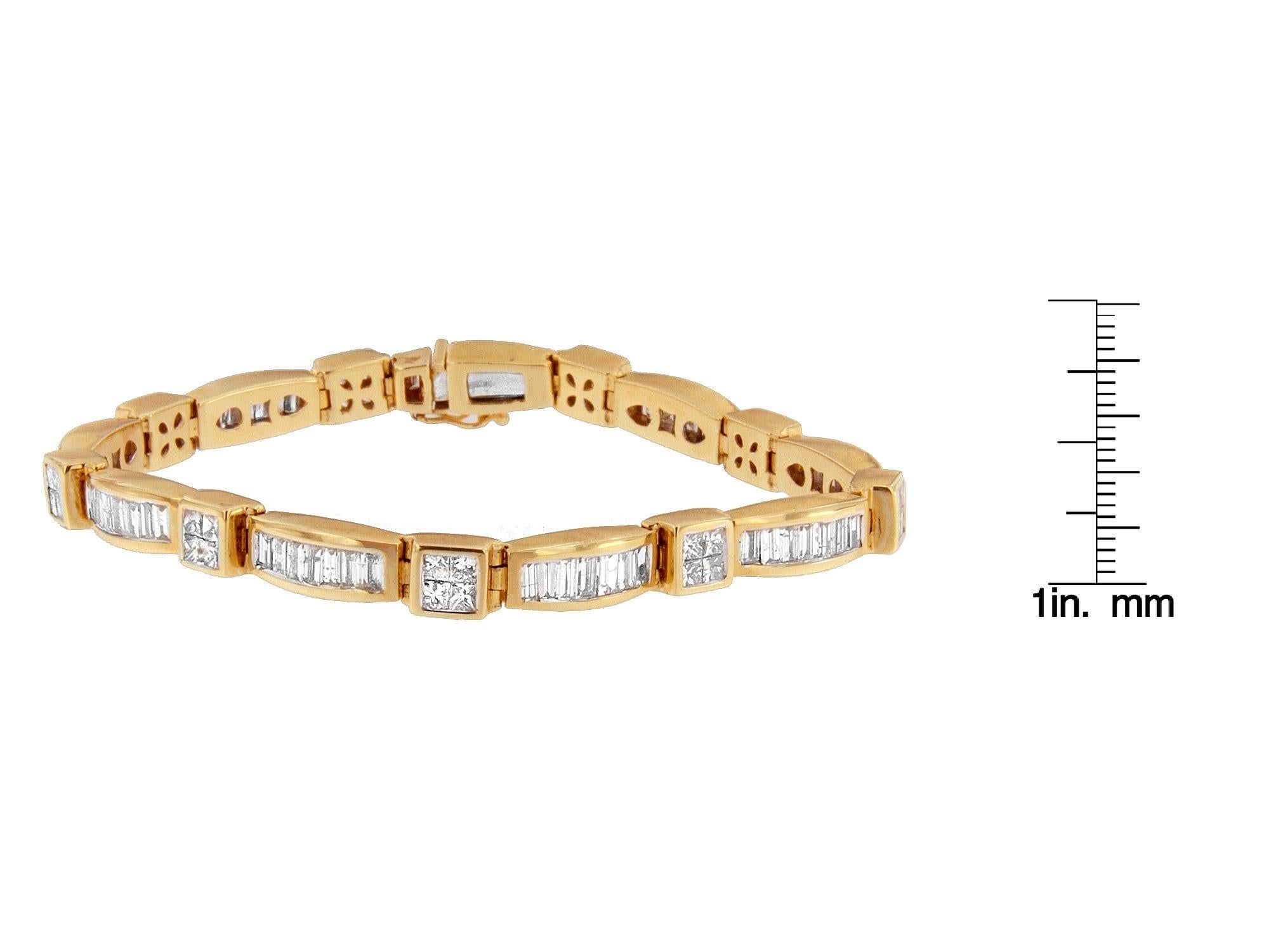Taille baguette Bracelet en or jaune 14 carats avec diamants baguettes et taille princesse de 7 1/2 carats en vente