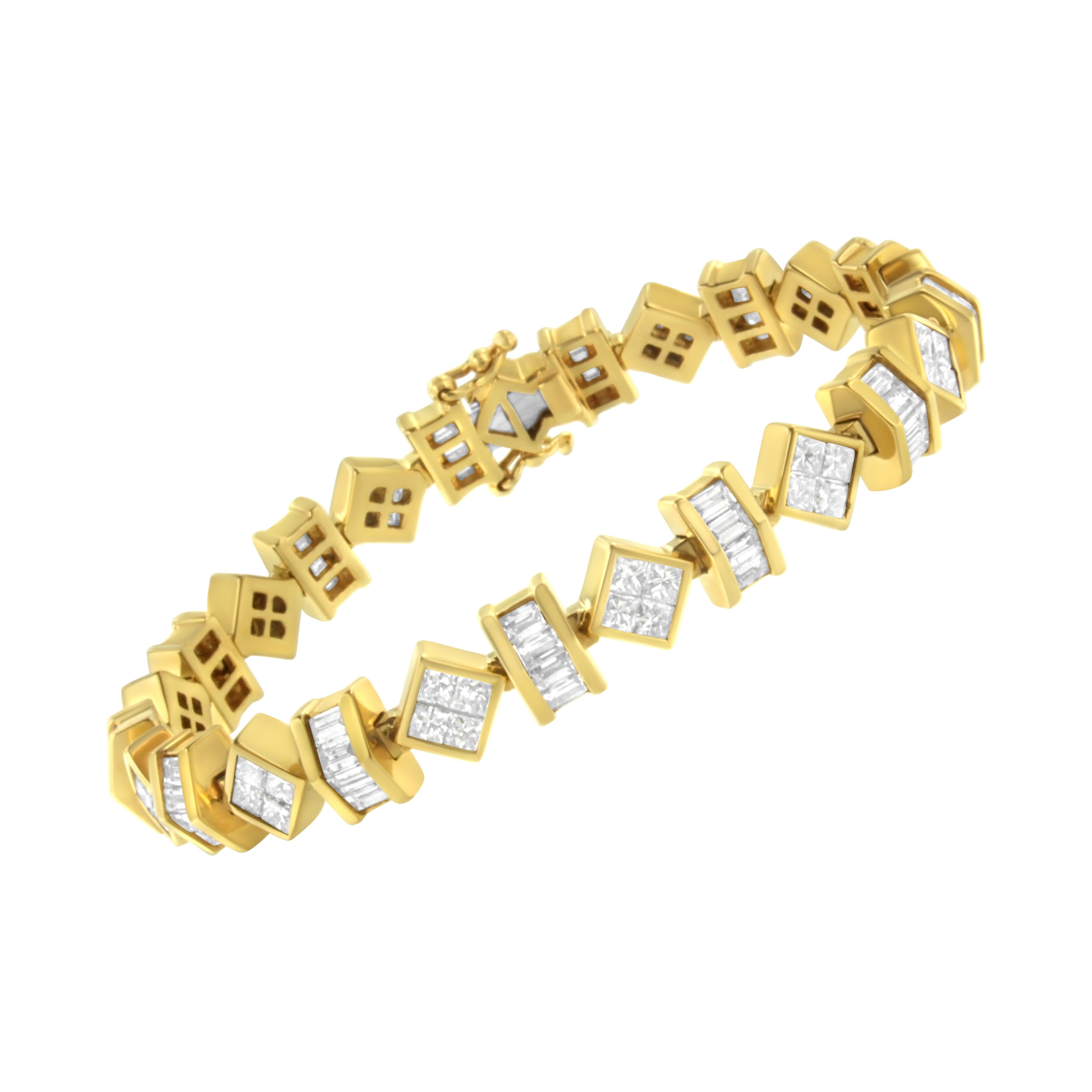 Contemporary 14K Yellow Gold 7 1/2 Carat Princess and Baguette Diamond Modern Link Bracelet For Sale