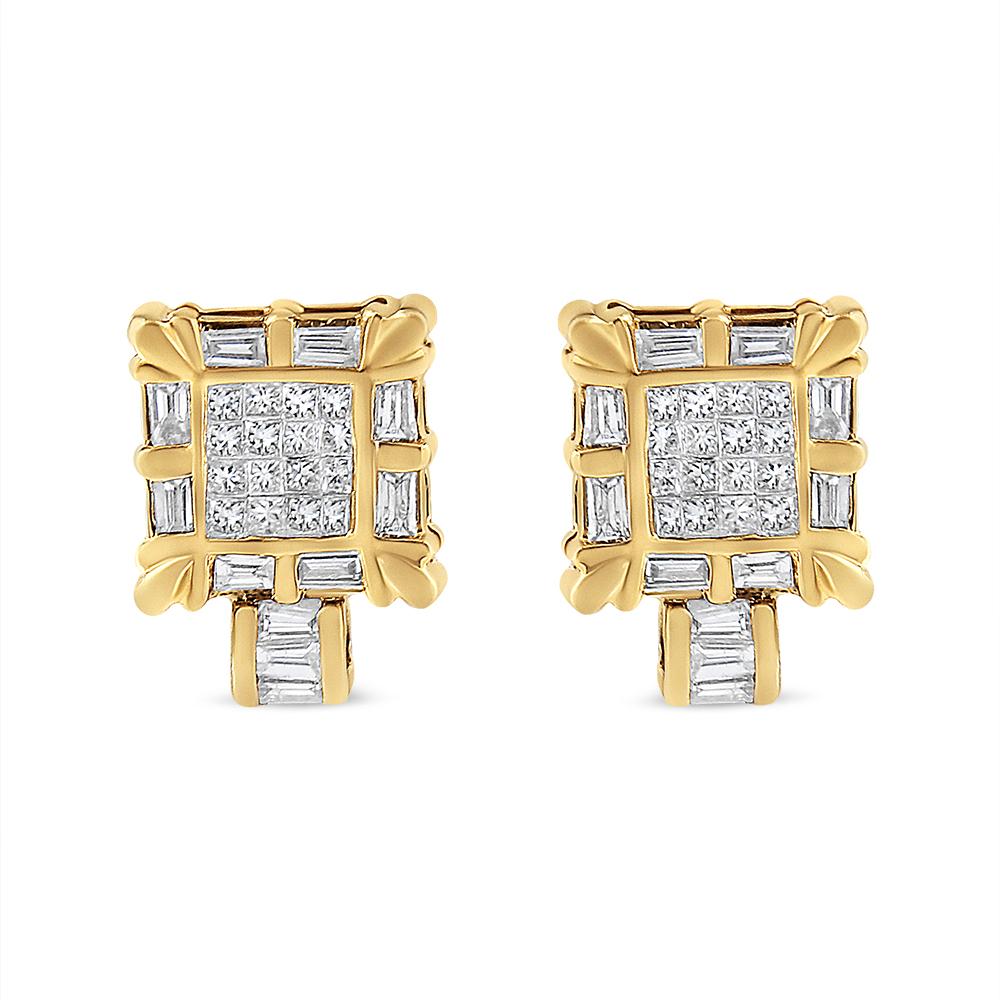 Audacieux et uniques, ces anneaux en or jaune 14k ont un design art-déco avec une touche de modernité. Avec un poids total de diamants de 7/8 cttw, ces boucles d'oreilles présentent des diamants naturels de taille princesse et baguette dans des