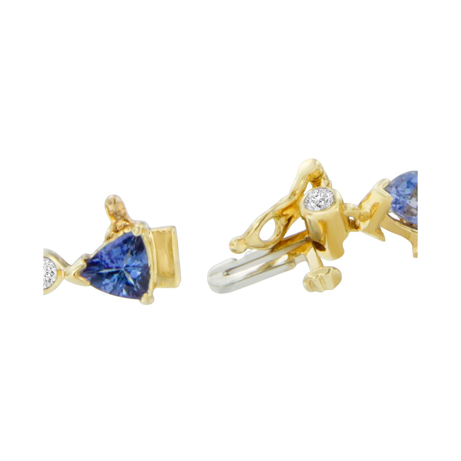 Pulsera de oro amarillo de 14 quilates con diamantes de 7/8 qt y tanzanita triangular azul Corte brillante en venta