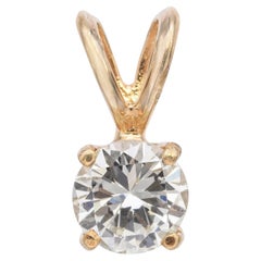 Colgante Solitario de Diamante de Oro Amarillo de 14k .70ct