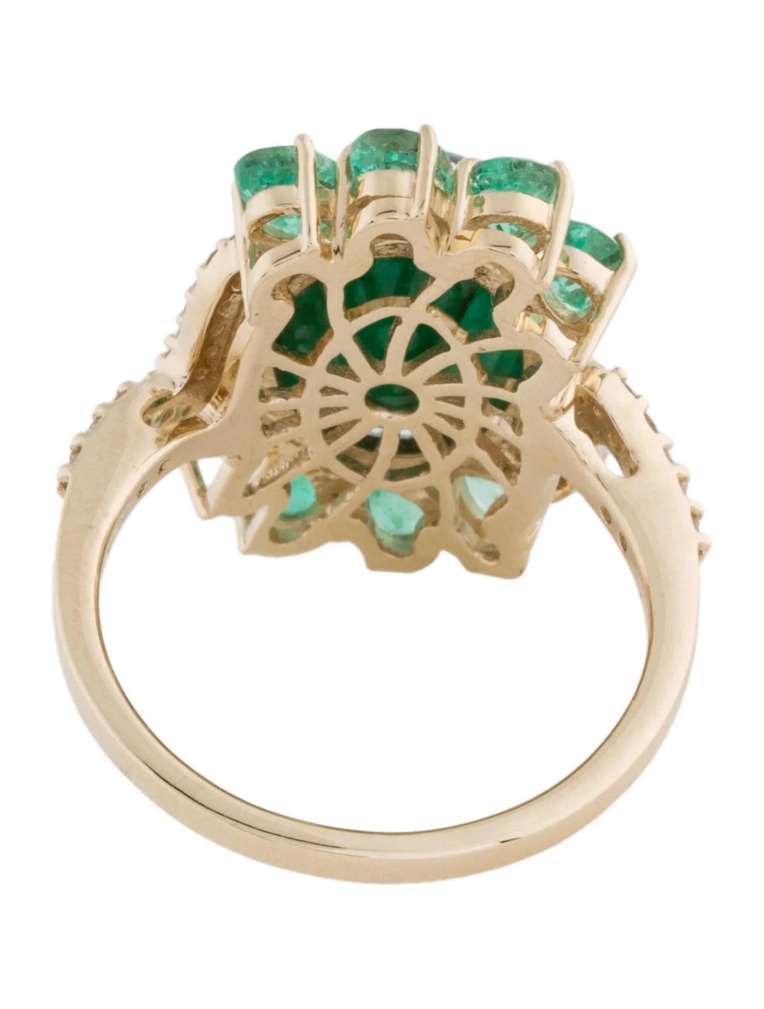 Taille poire Bague cocktail en or jaune 14 carats, émeraude et diamants 7,39 carats, taille 7, modifiée en poire en vente
