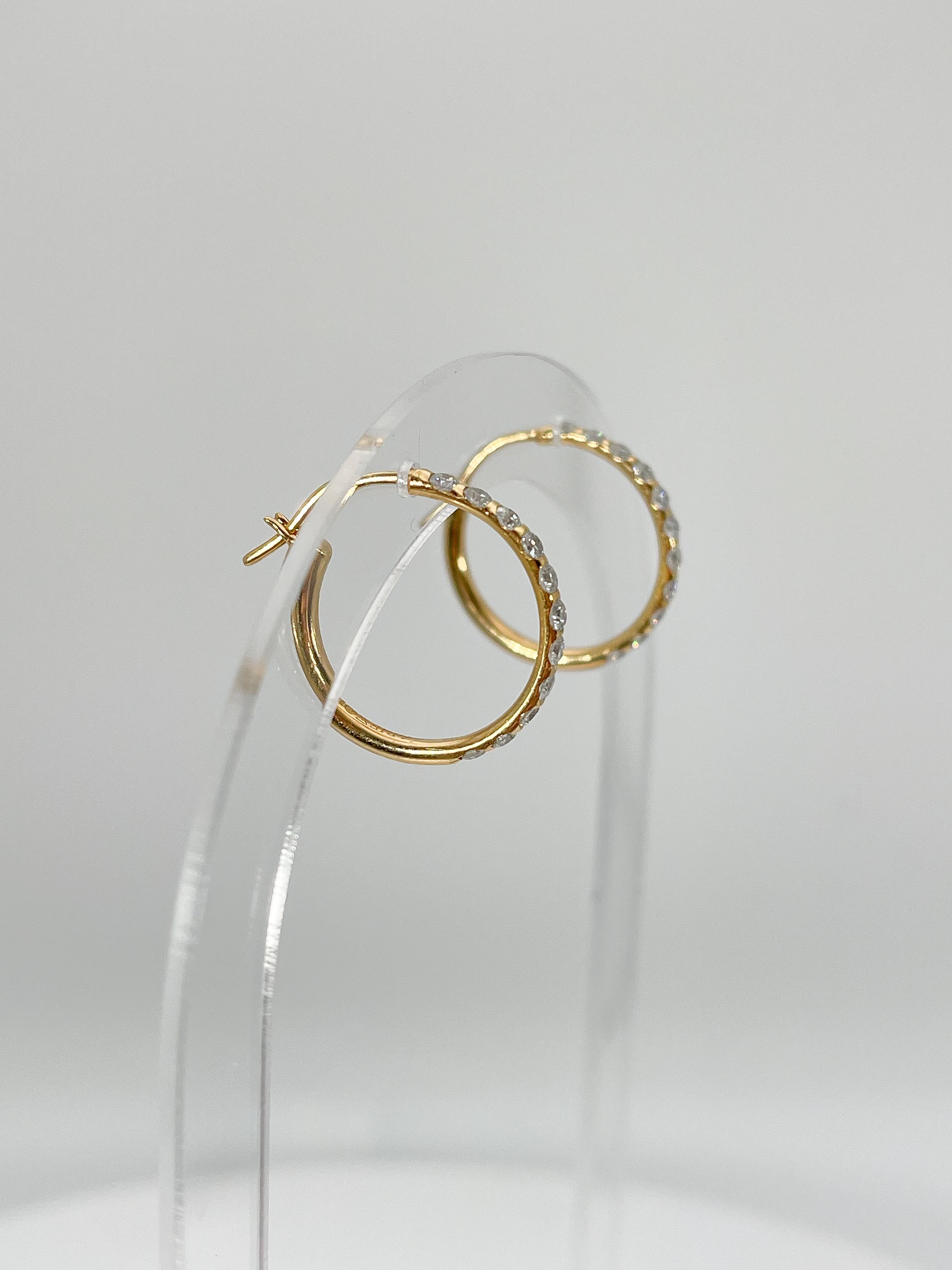 14K Yellow Gold .75 CTW Diamond Hoop Earrings In Excellent Condition For Sale In Stuart, FL